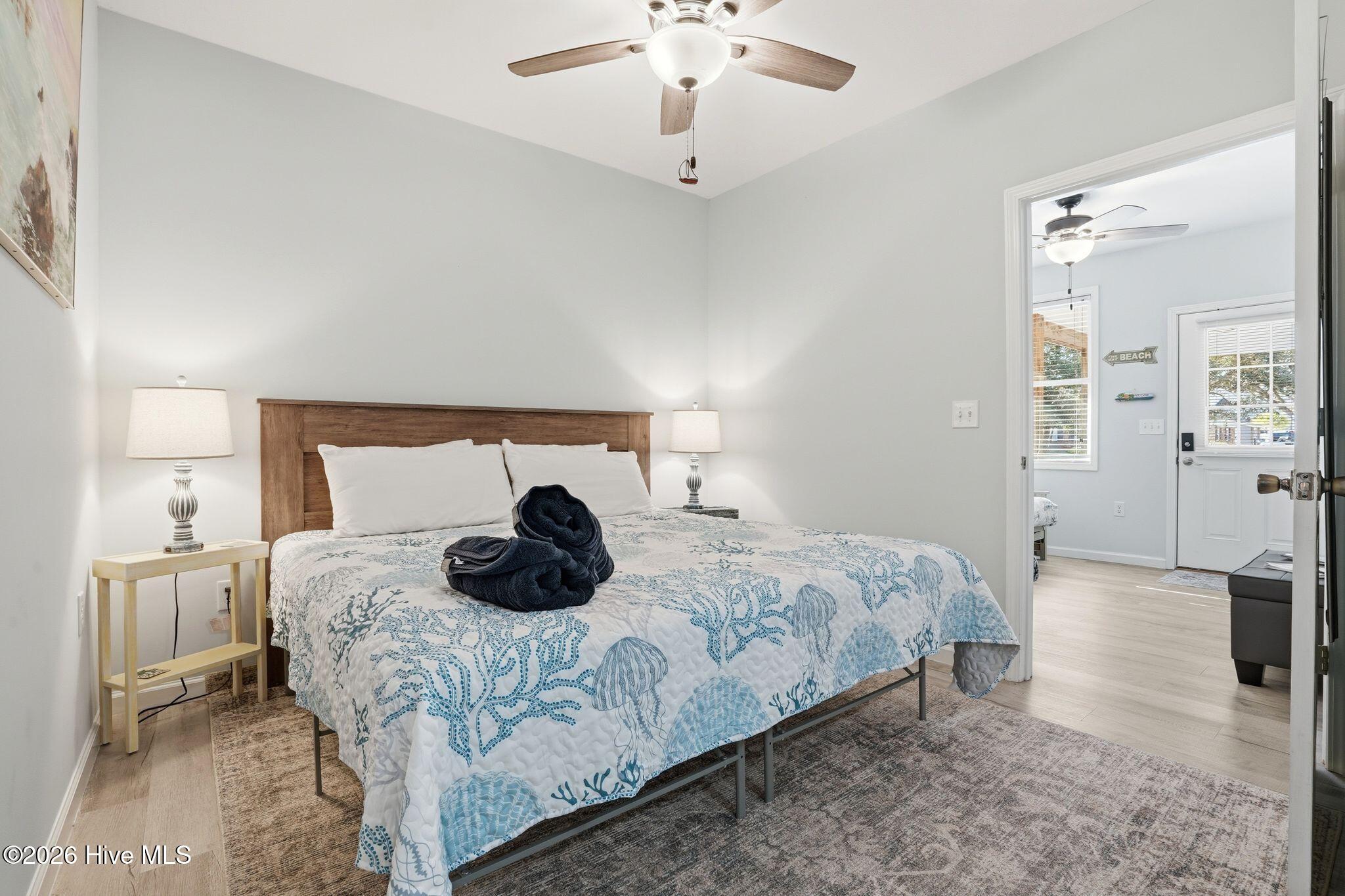 100555111 | Photo 24