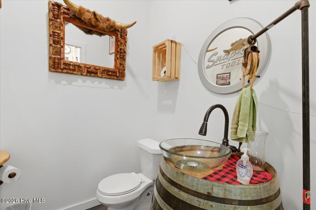 100568053 | Photo 47