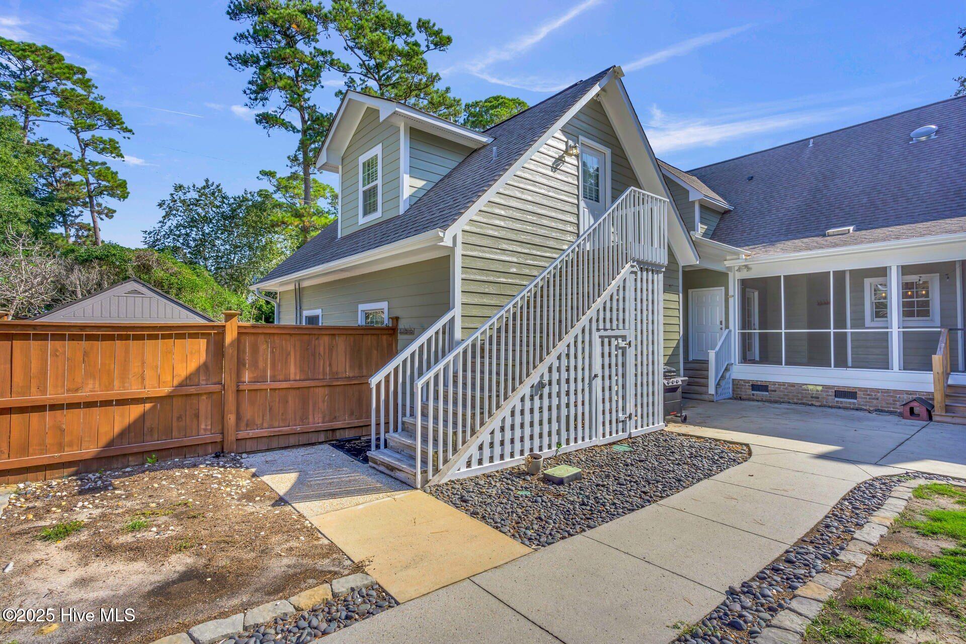 100532167 | Photo 62