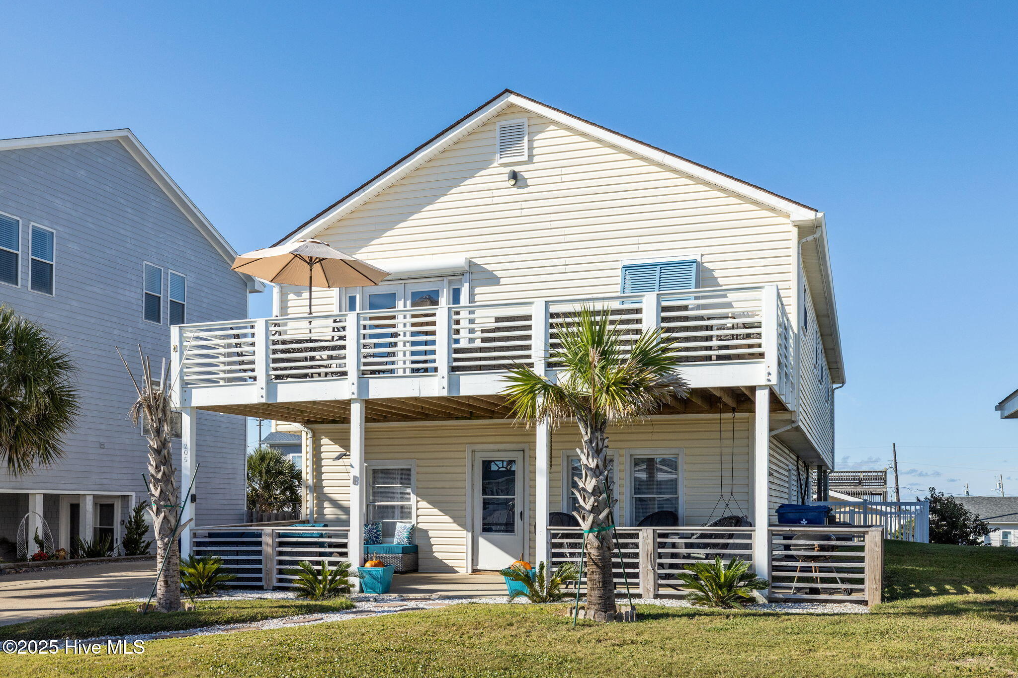 205 Barefoot Lane, Atlantic Beach, NC, 28512