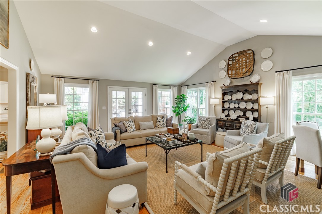 1060 Woodhollow Lane