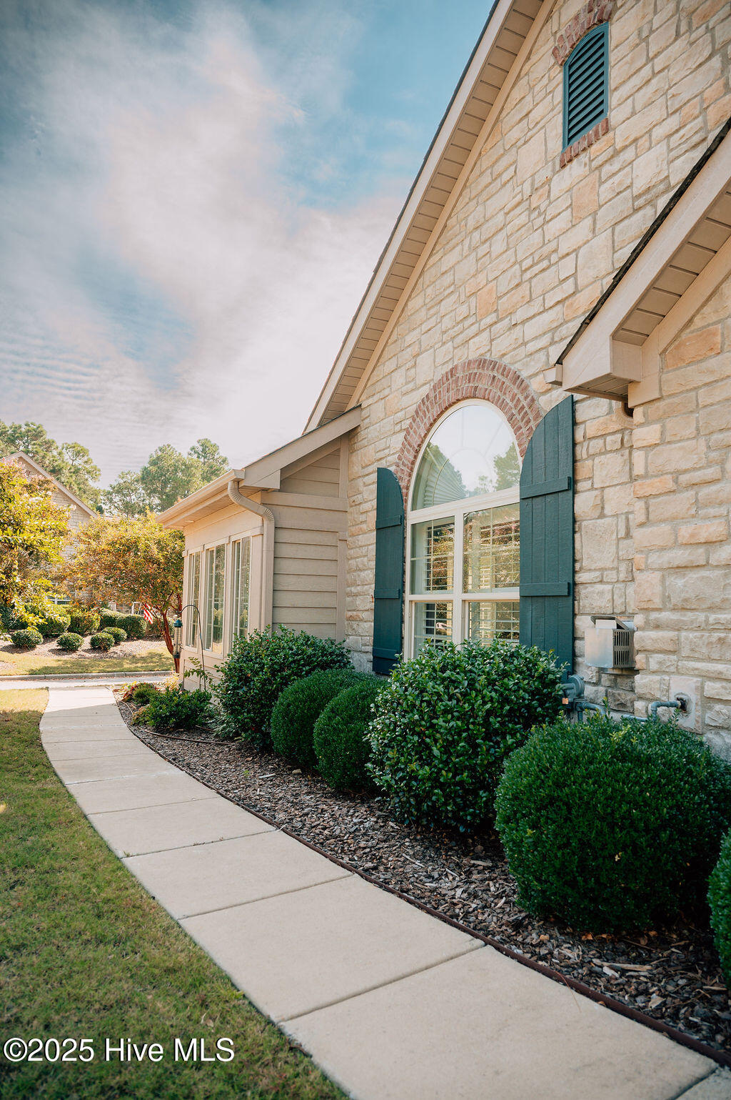 Homes for sale in Southern Pines, NC | 123 W Chelsea Ct, Southern Pines, NC 28387 | MLS# 100529669