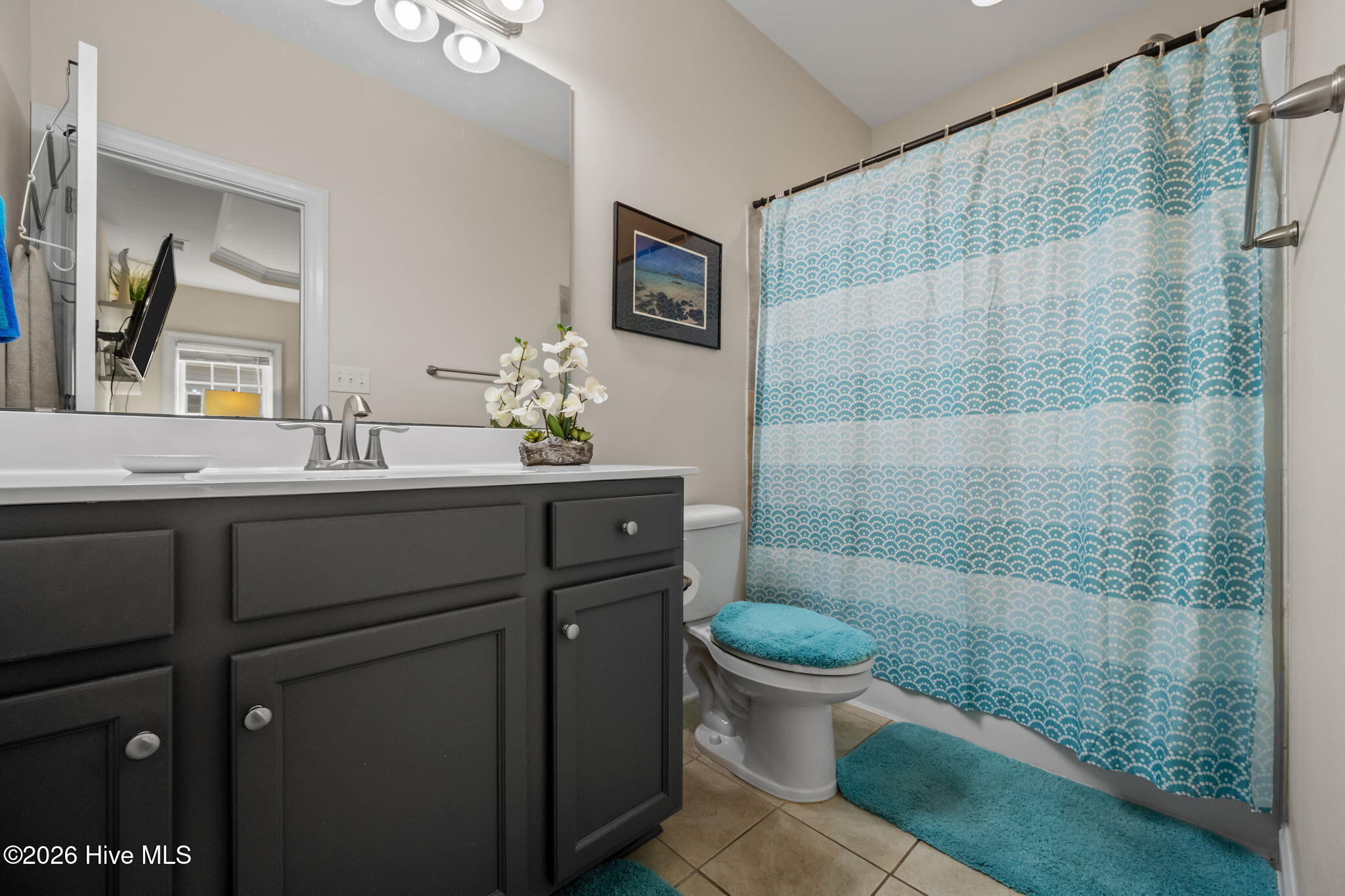 100554000 | Photo 24