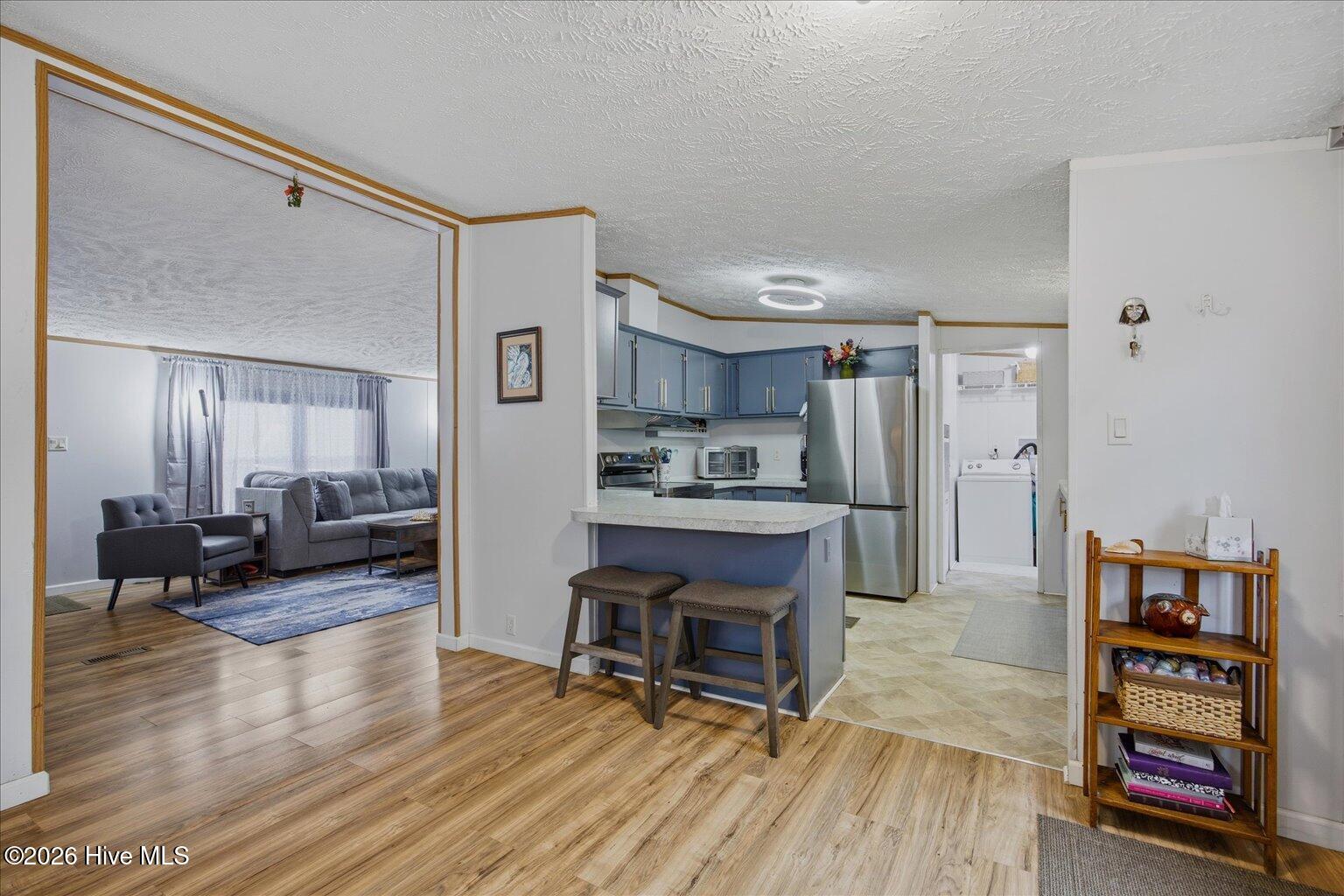 100556219 | Photo 22