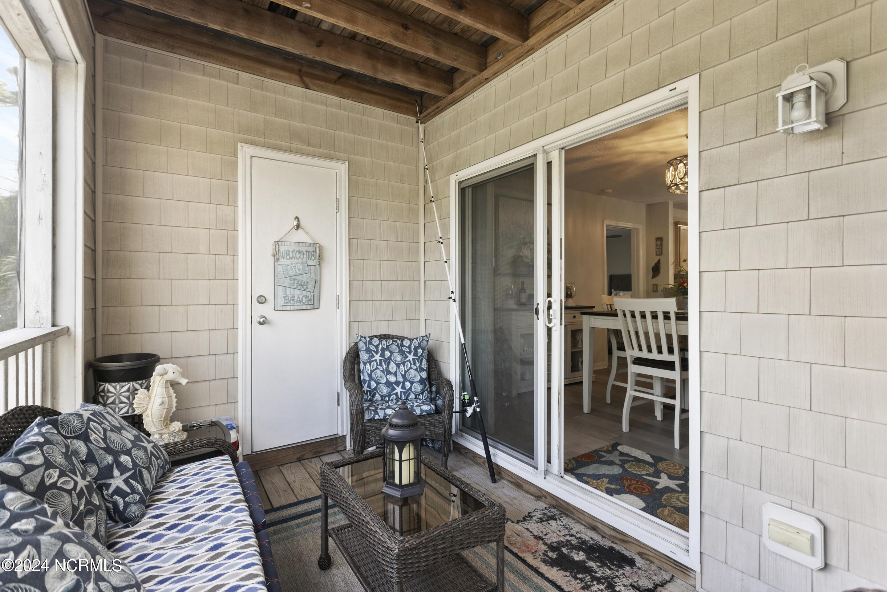 100529721 | Photo 38