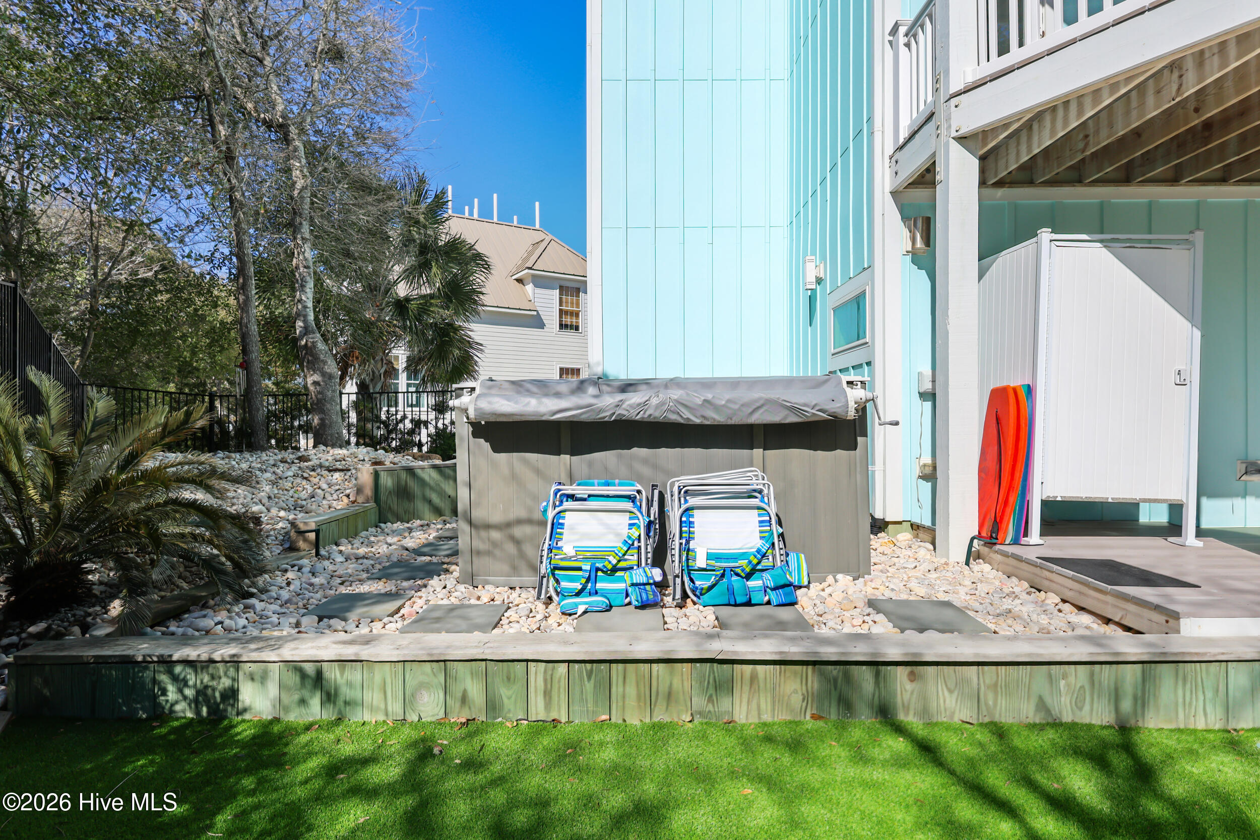 100552984 | Photo 48