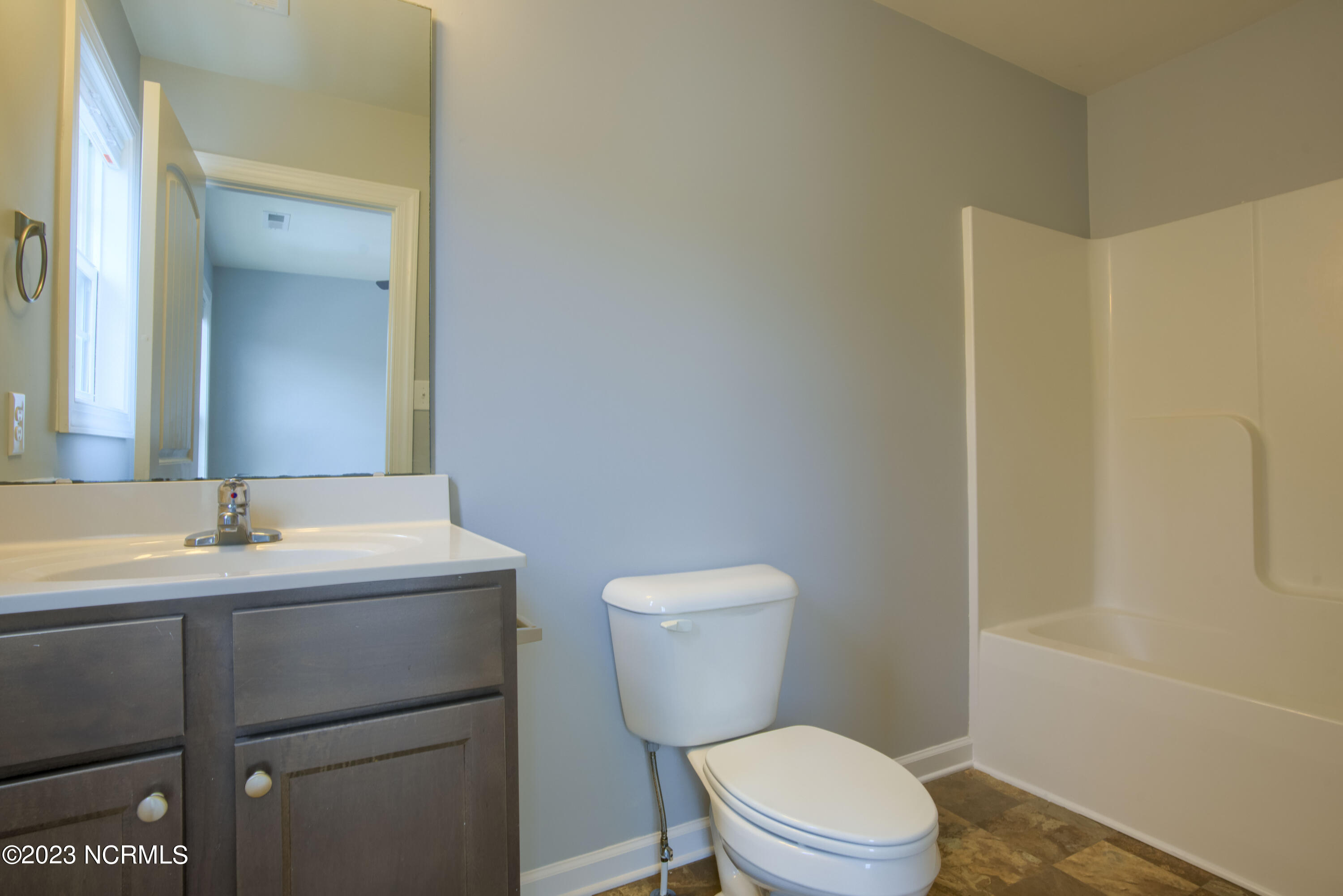 100545817 | Photo 28