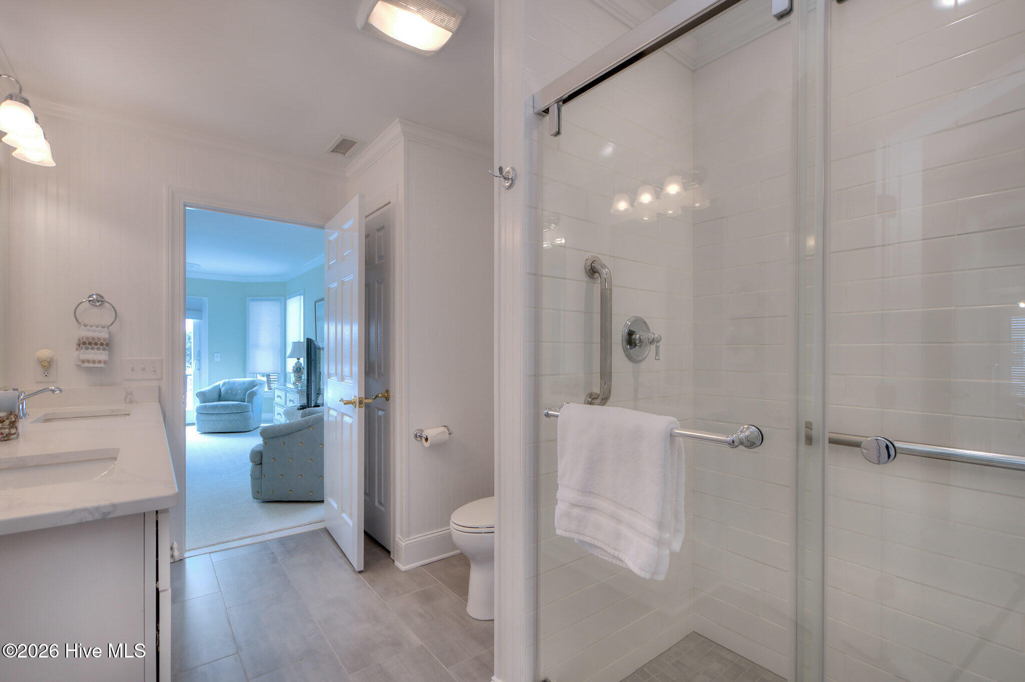 100553459 | Photo 64