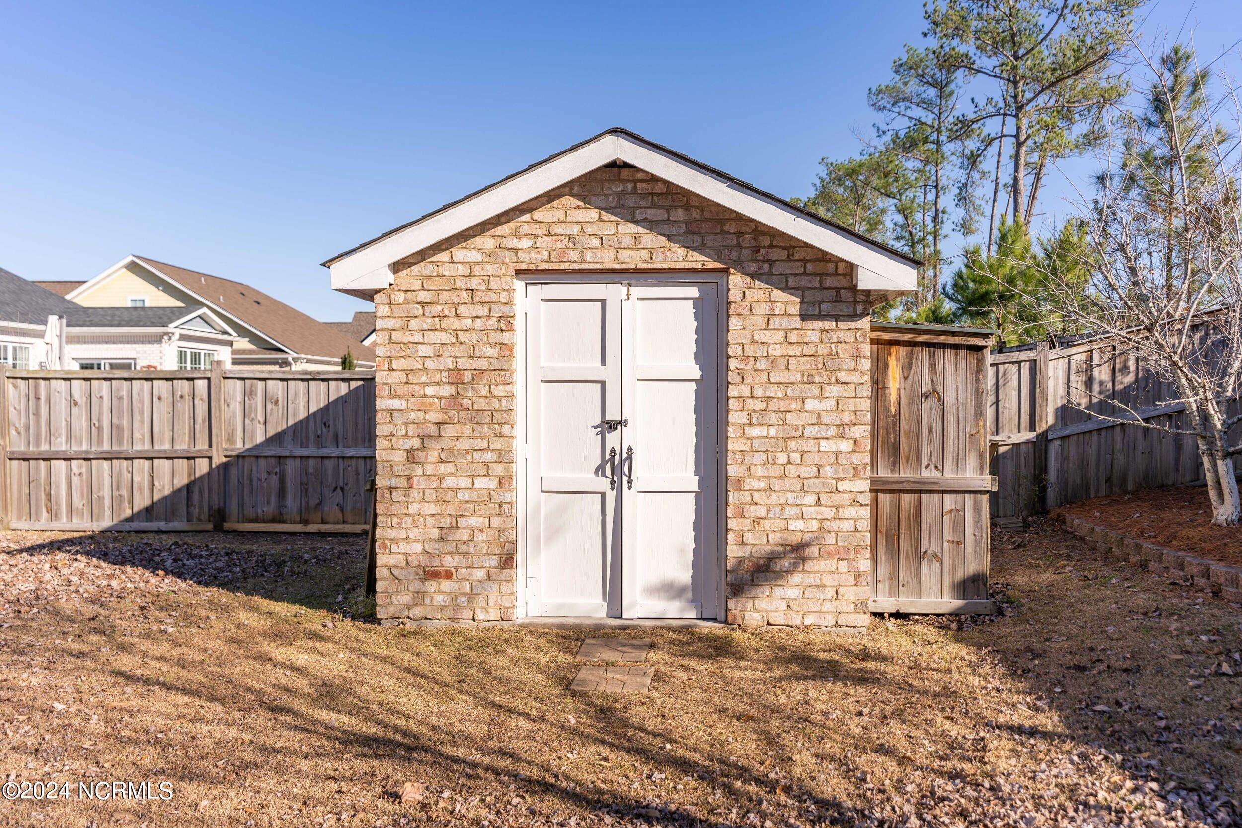 100564899 | Photo 36