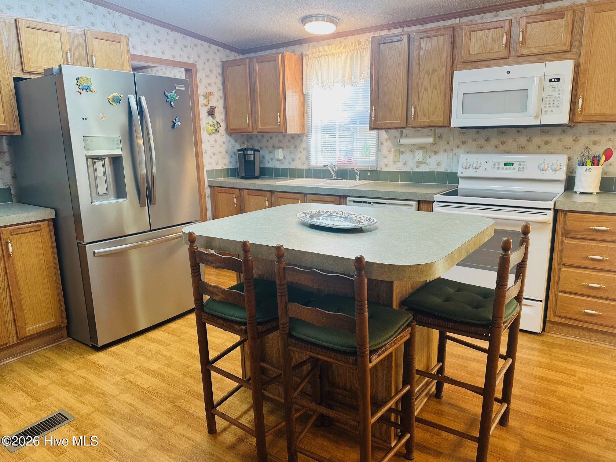 100548768 | Photo 13