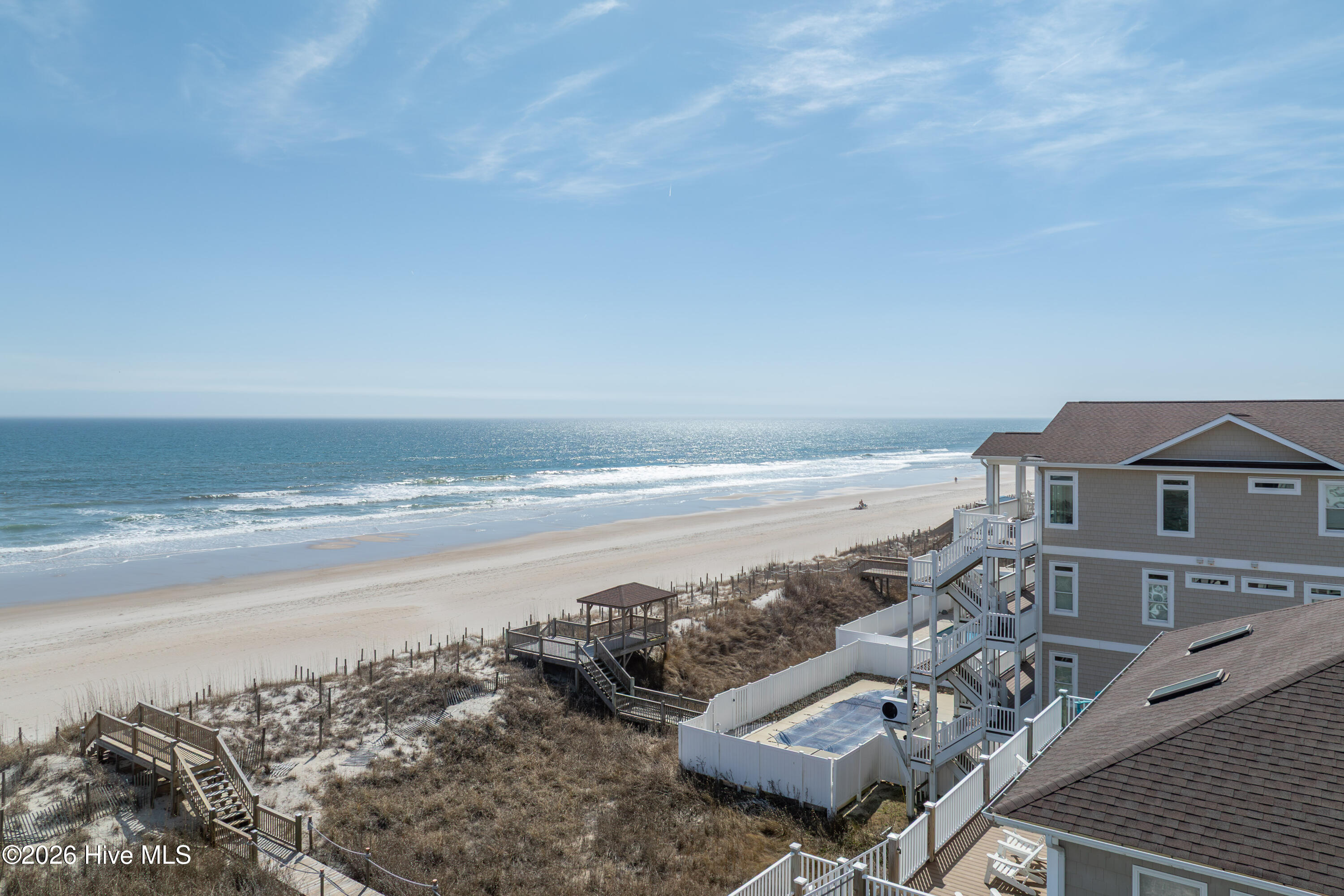 100557573 | Photo 18