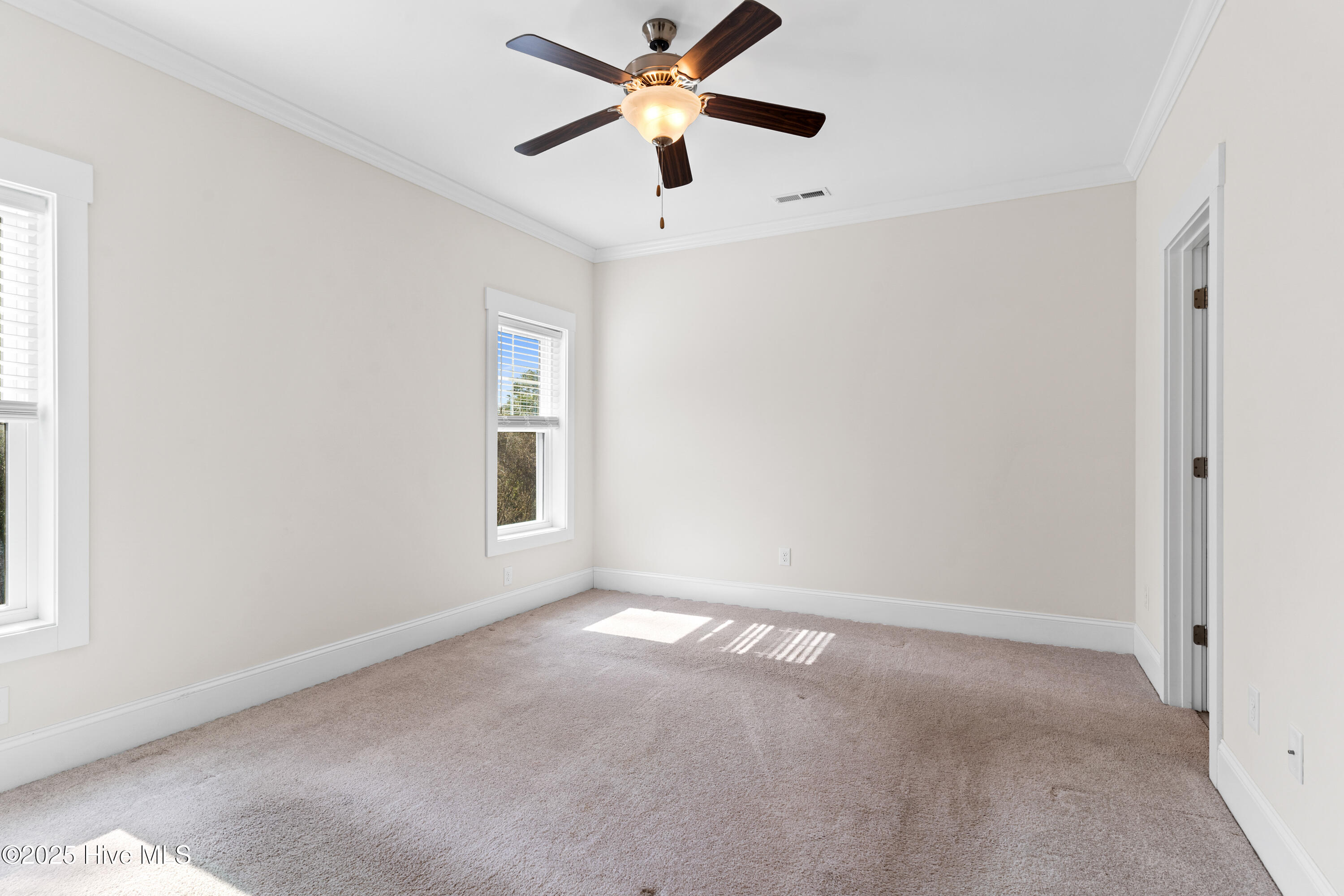 100529513 | Photo 22