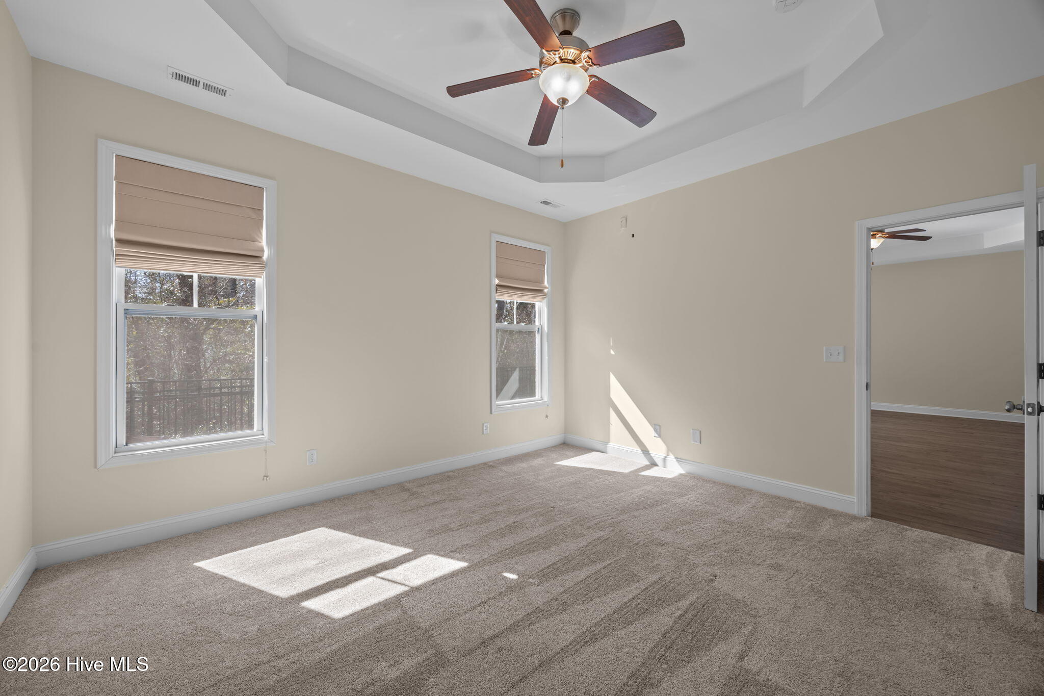 100556158 | Photo 29