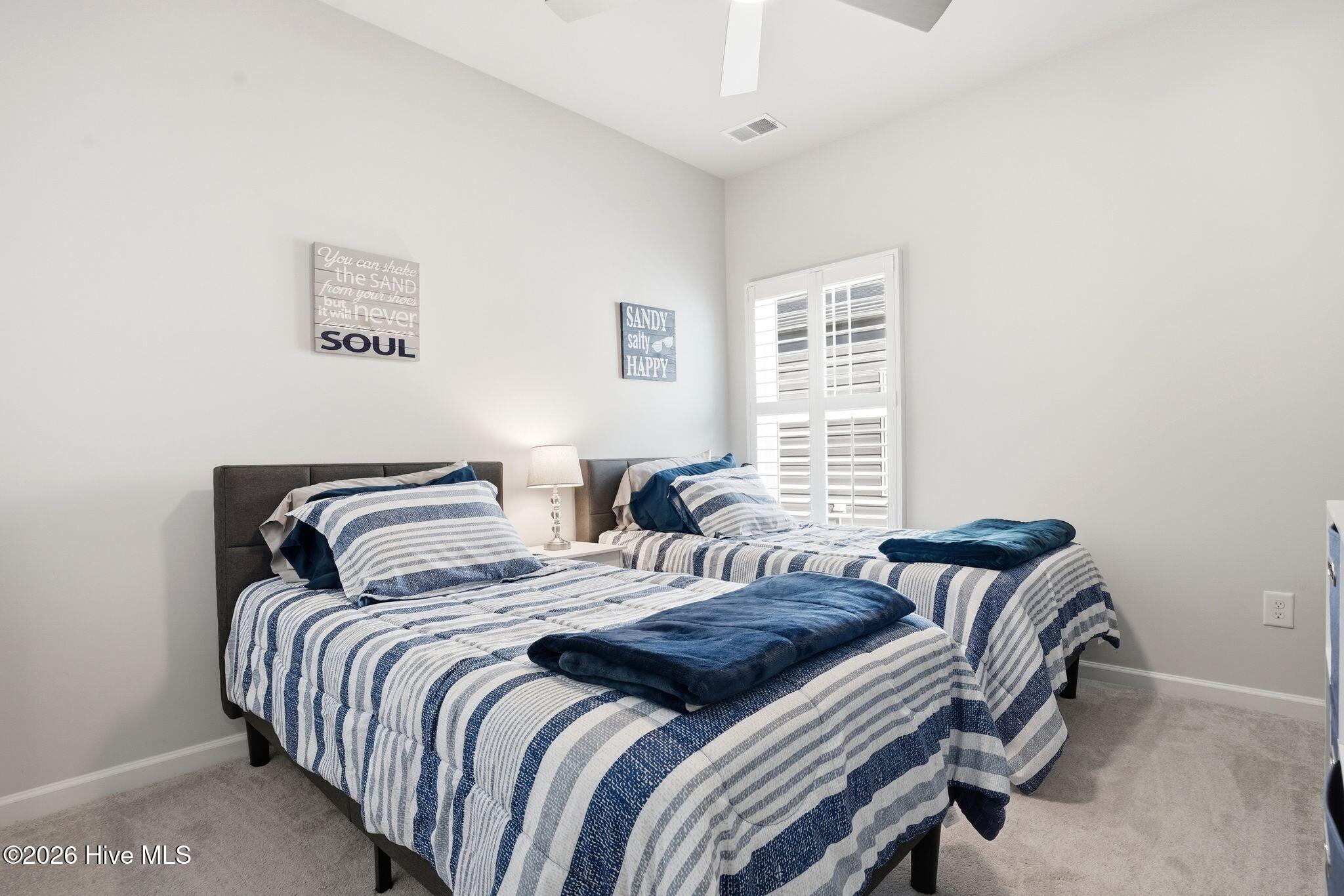 100560764 | Photo 28