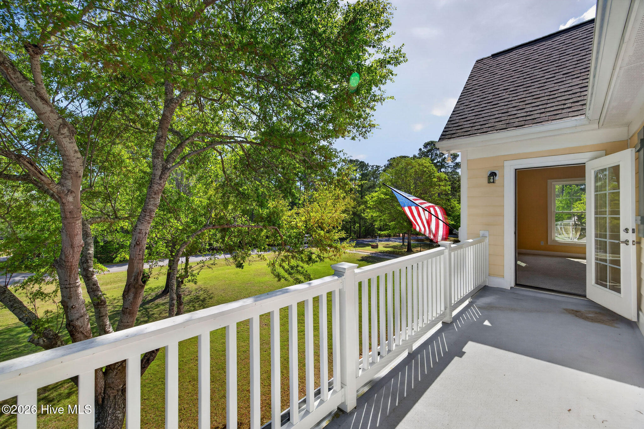 100566414 | Photo 52