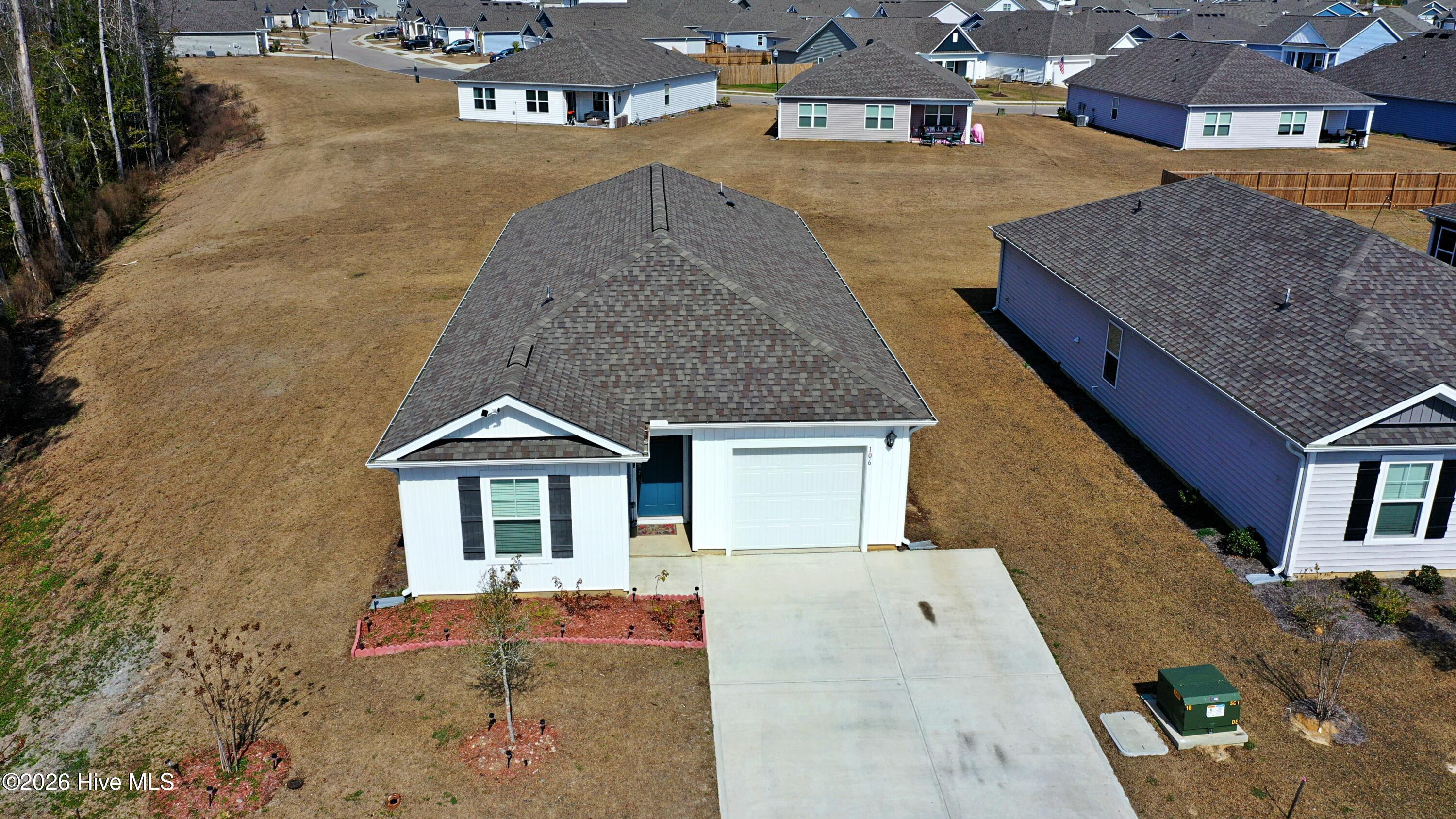 100558474 | Photo 30