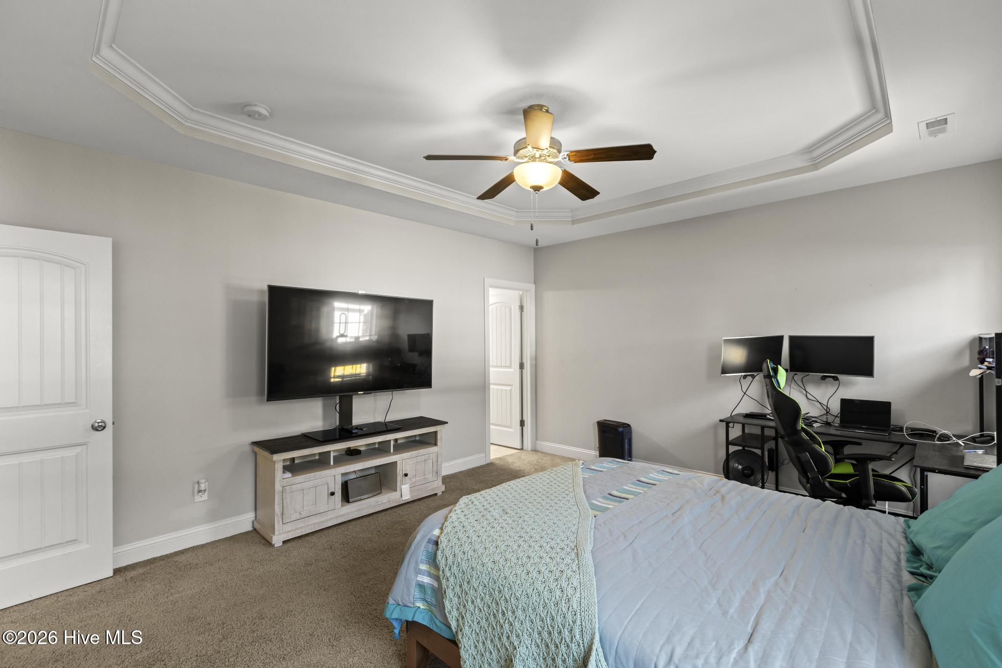 100553359 | Photo 28