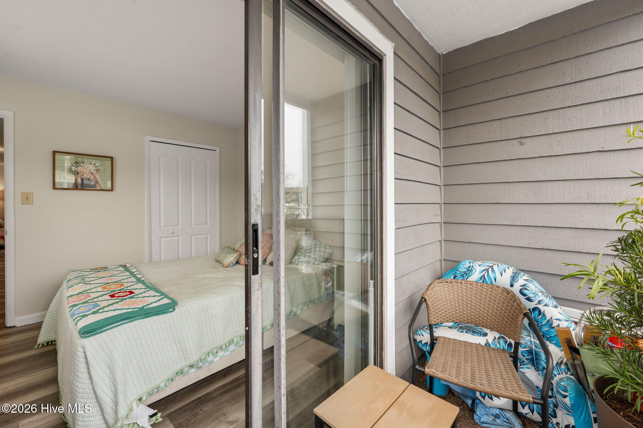 100554784 | Photo 20