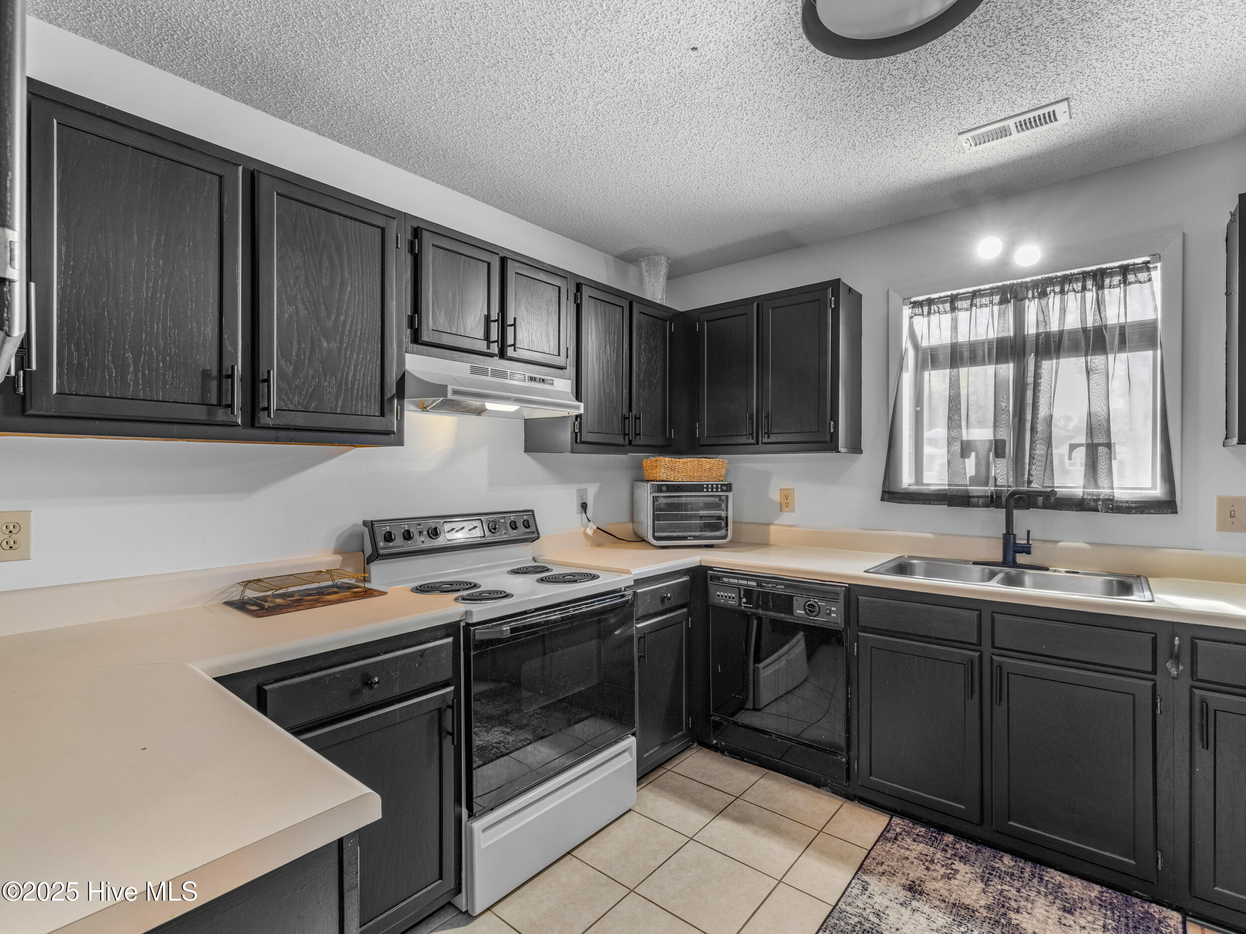 100538354 | Photo 27