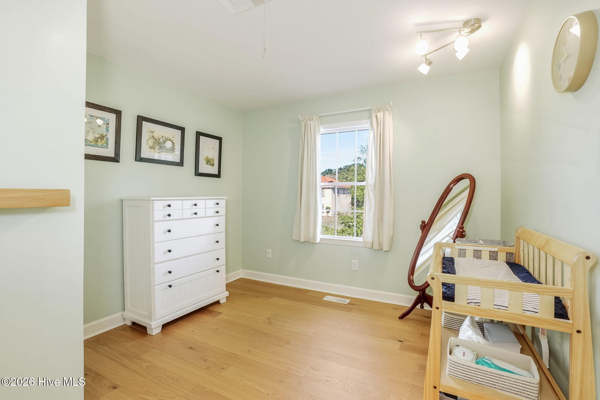 121 Gull Harbor Drive,Newport