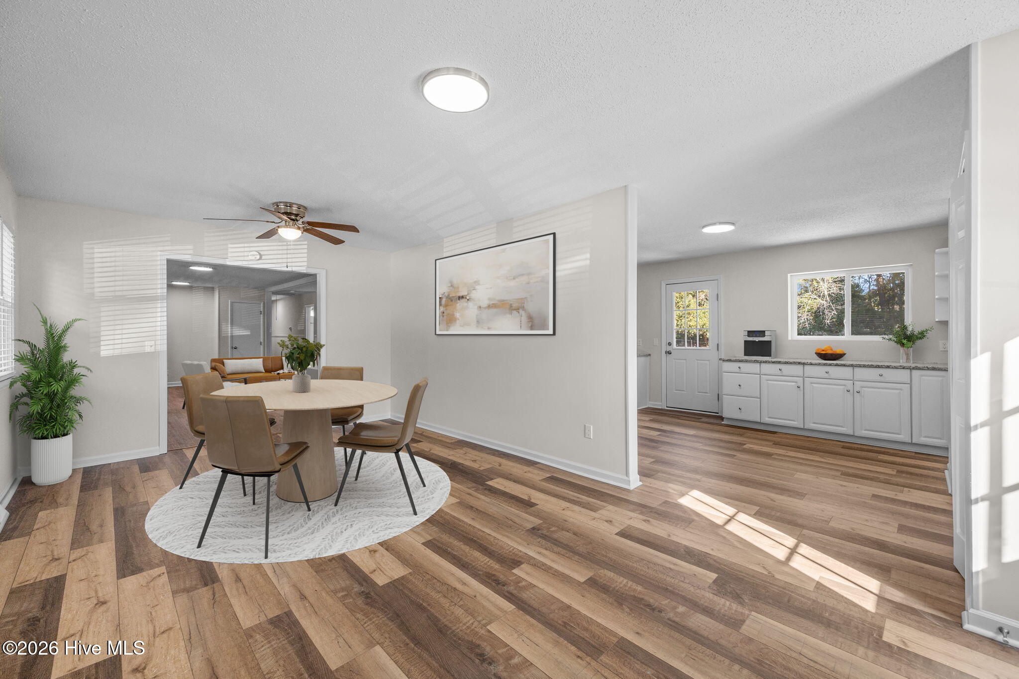 100540435 | Photo 20