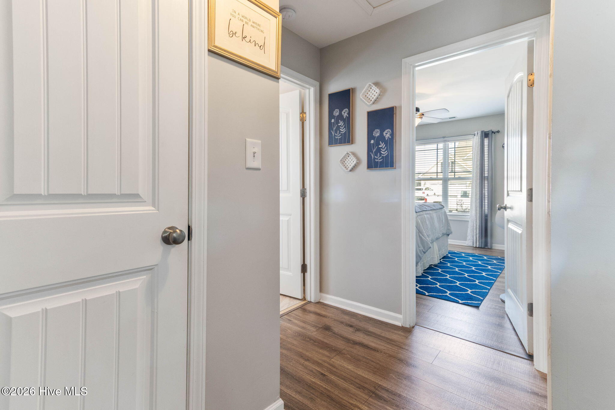 100556035 | Photo 23