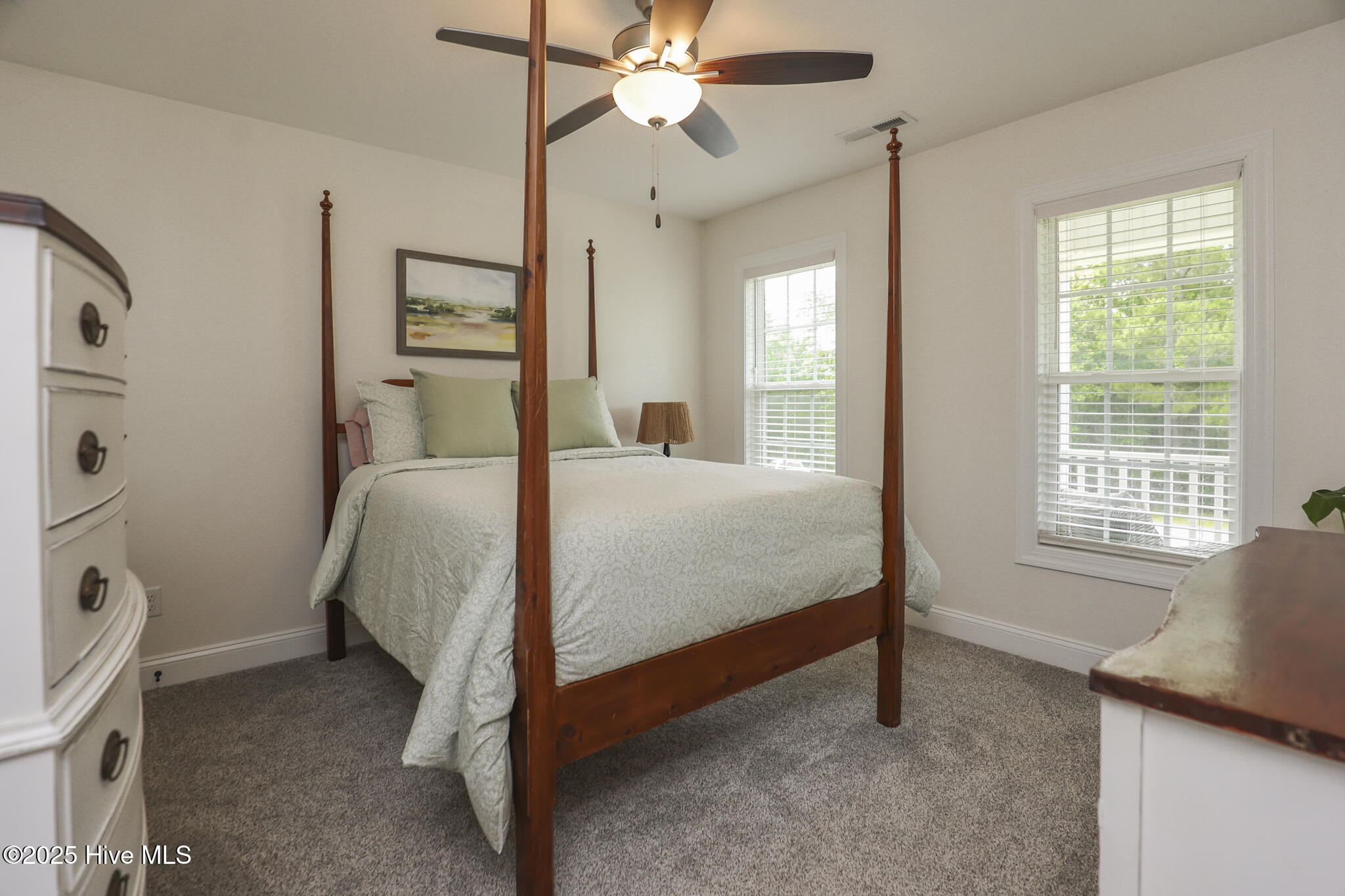 100513900 | Photo 46