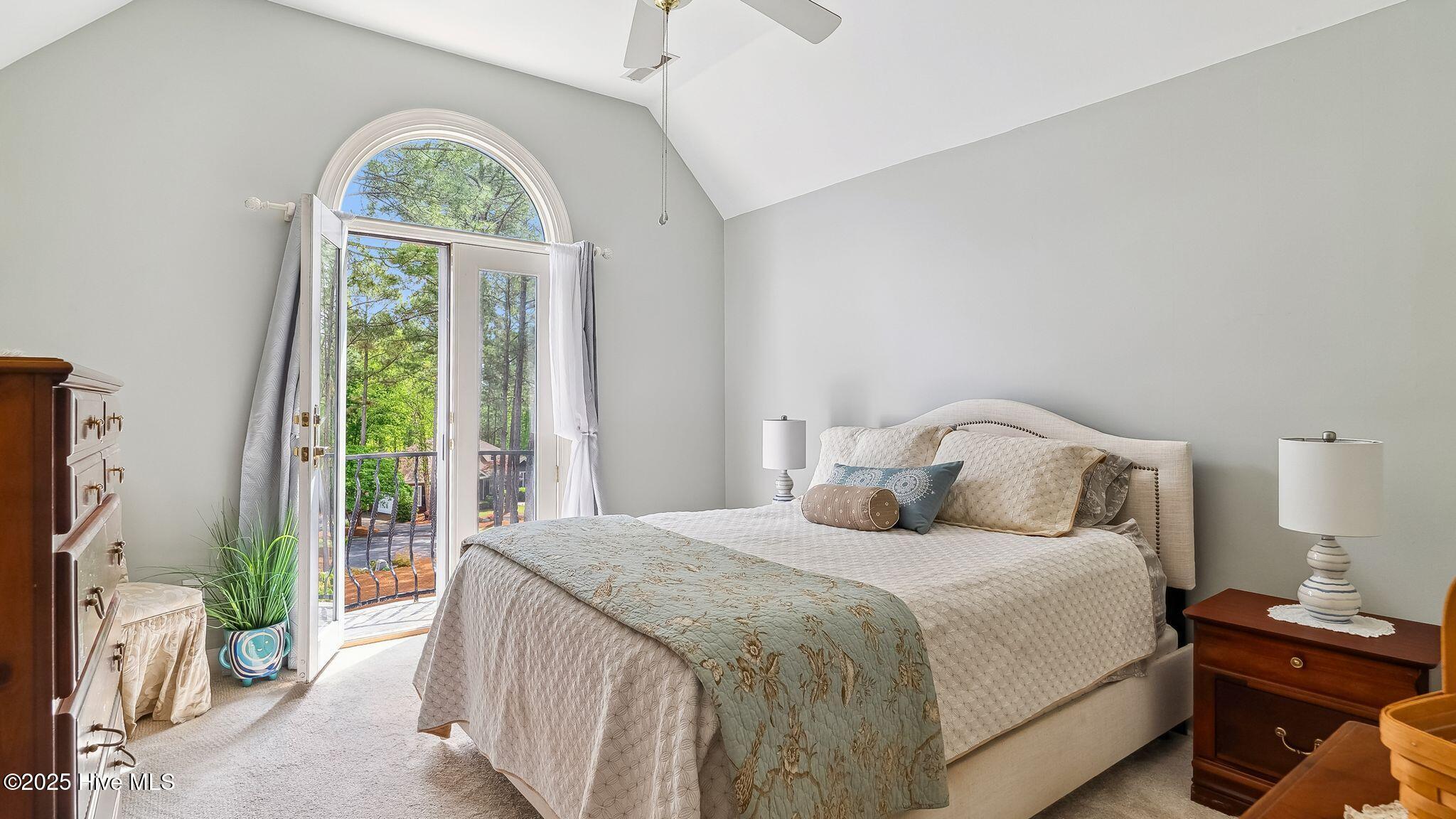 5 Wake Forest Court