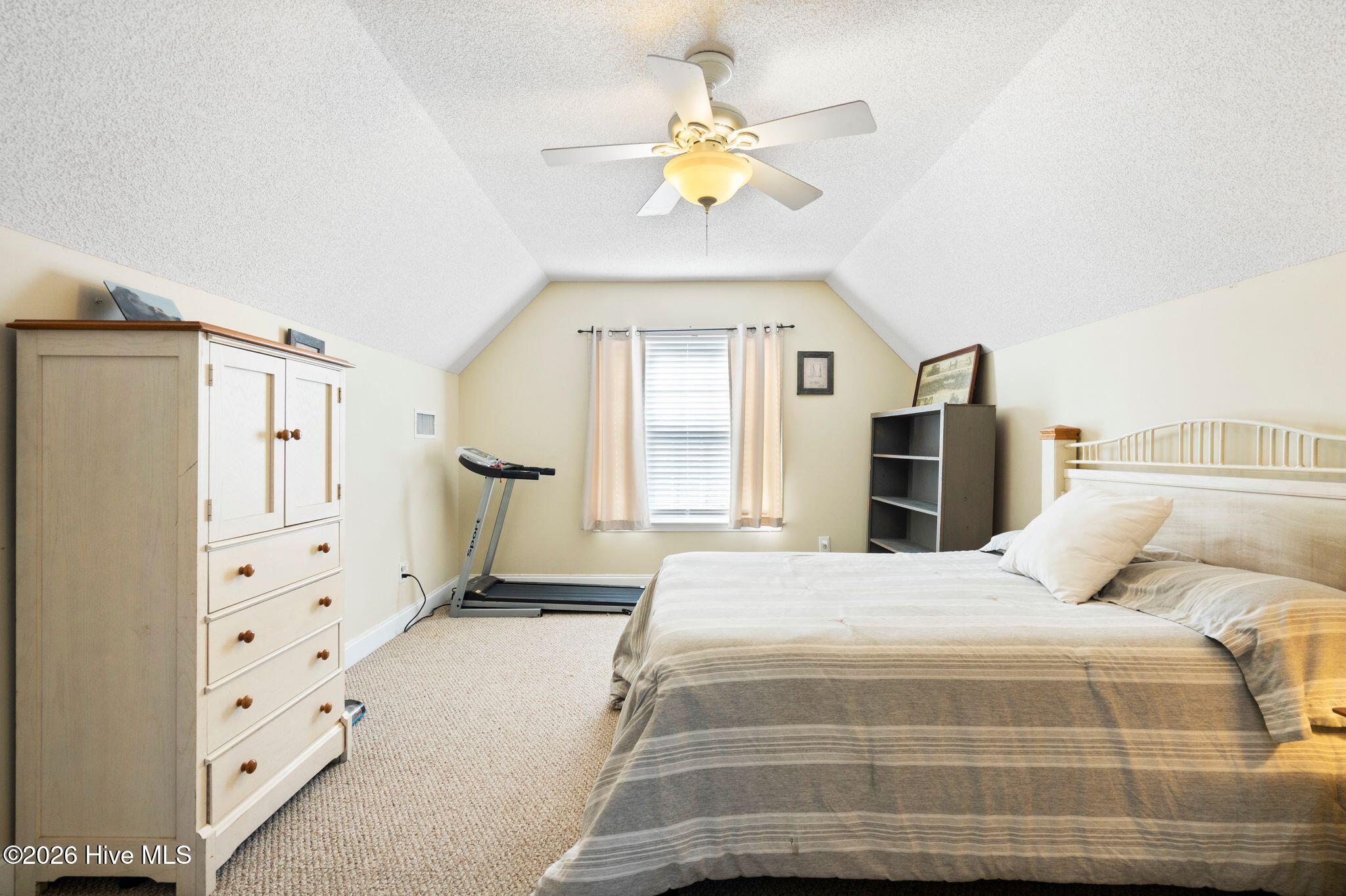 100554747 | Photo 58