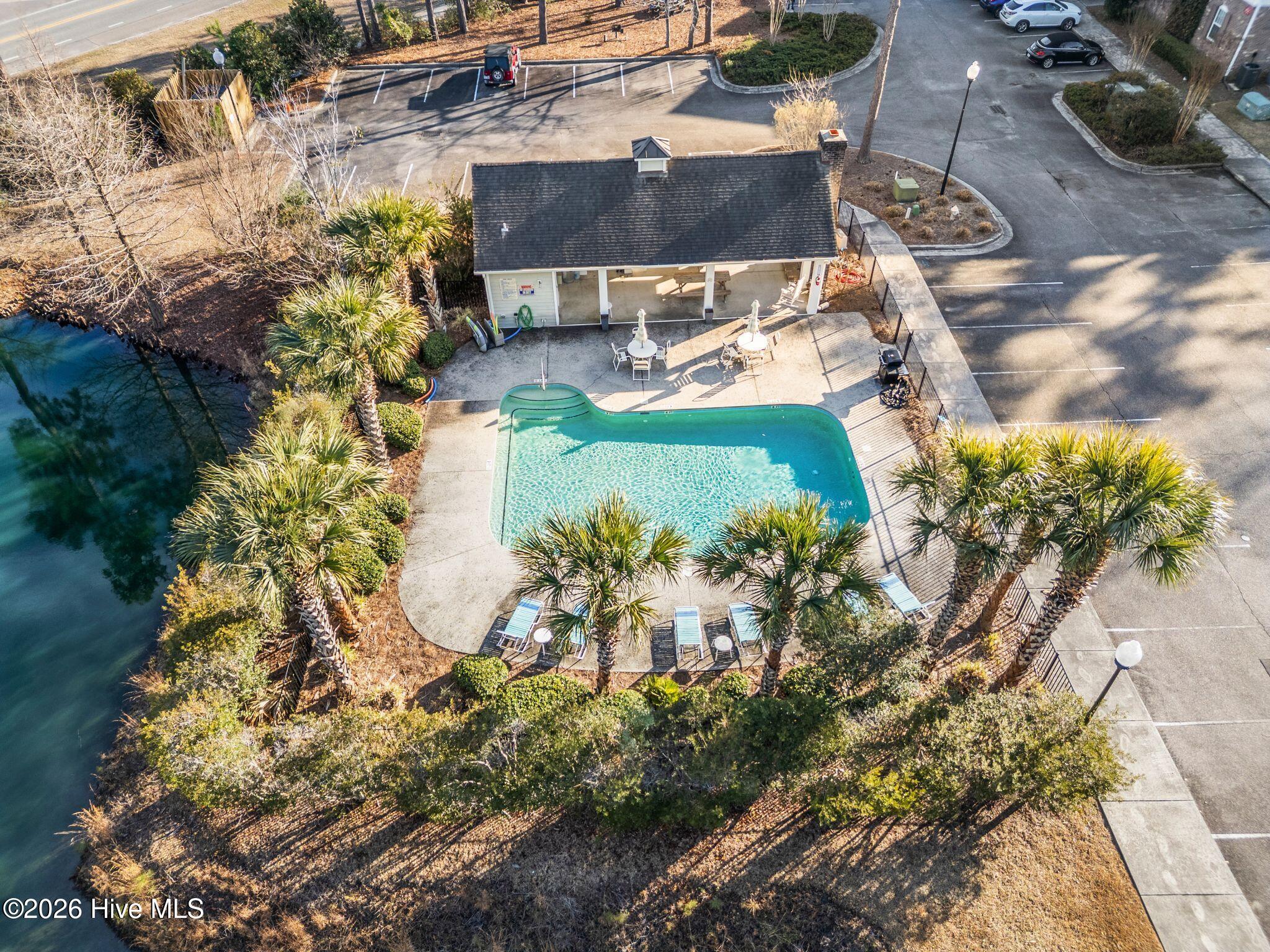 100555450 | Photo 40