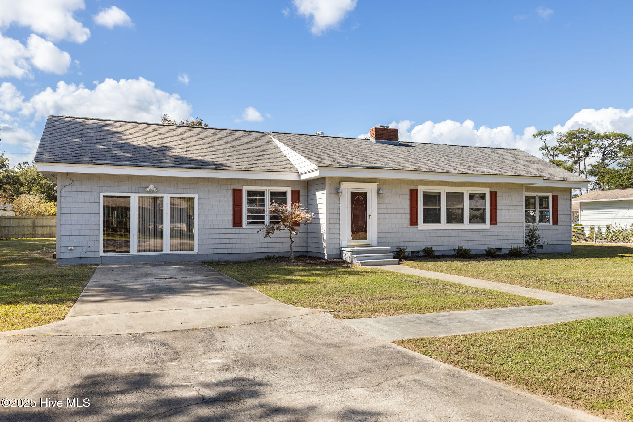 Homes for sale in Morehead City, NC | 202 Savannah Ave, Morehead City, NC 28557 | MLS# 100509314