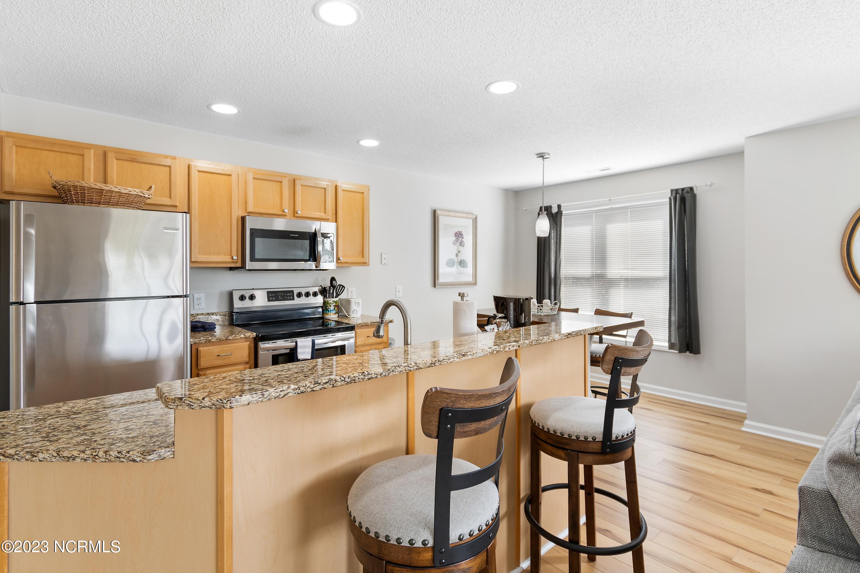 100564756 | Photo 21