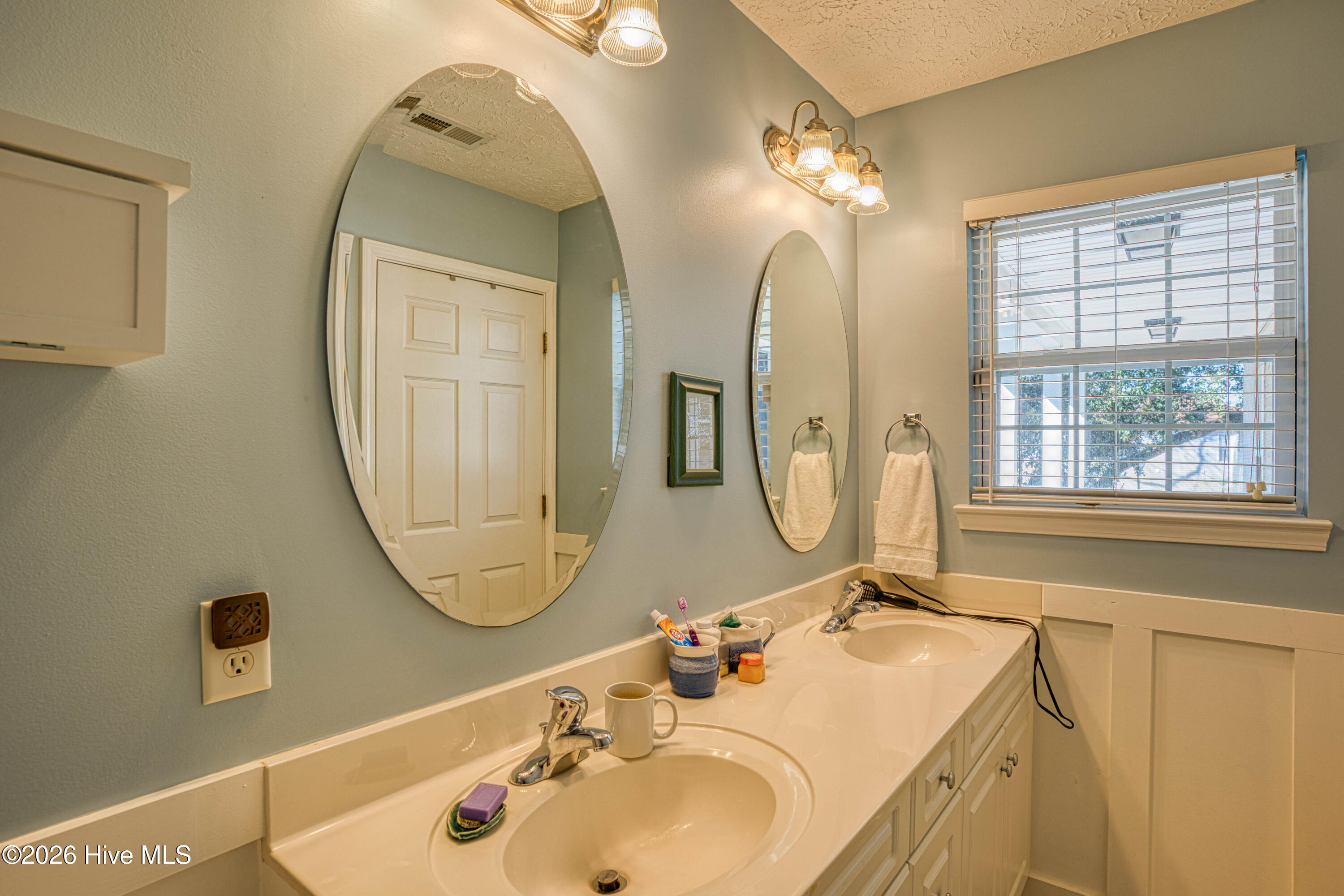 100556231 | Photo 18