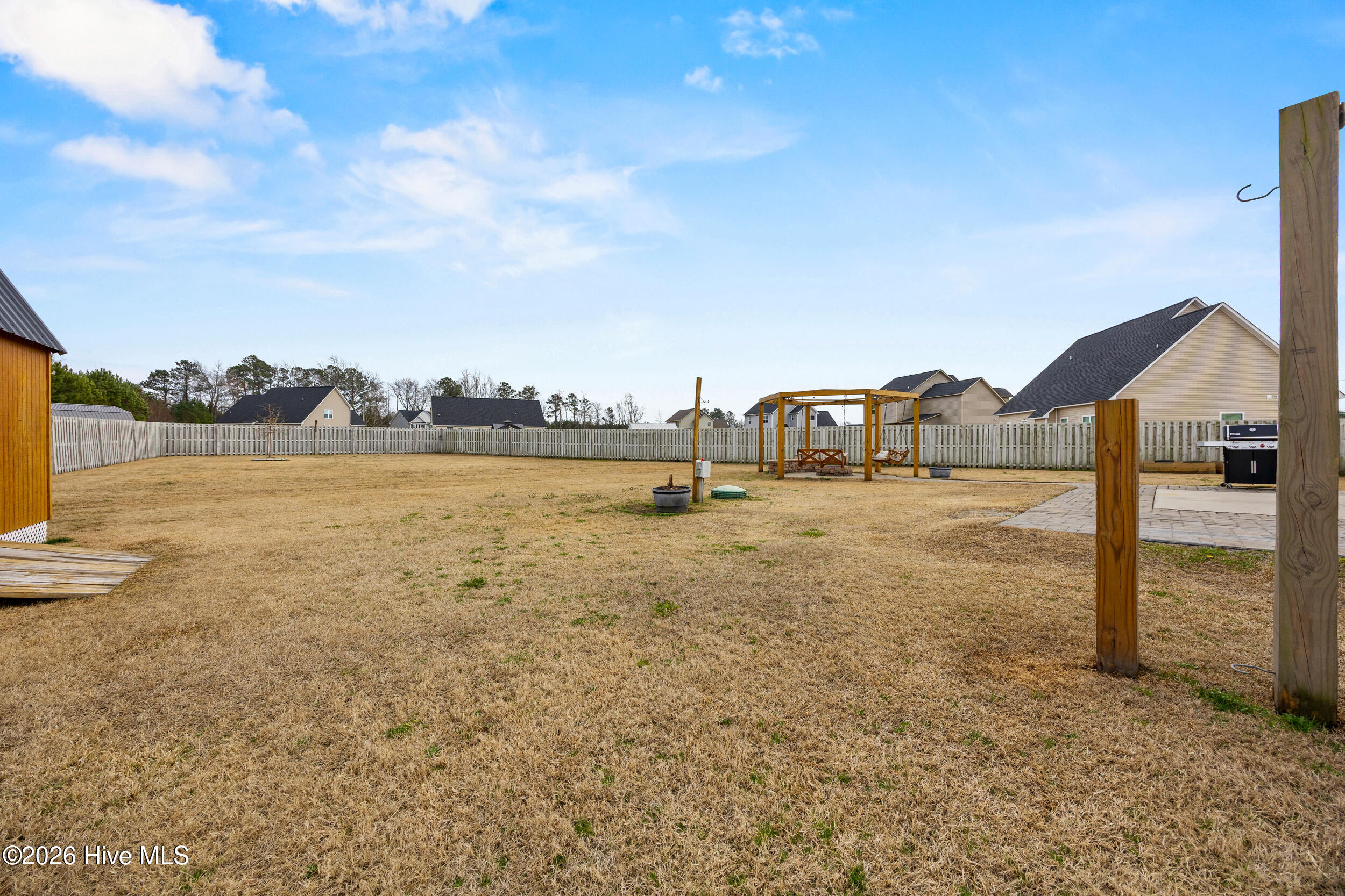 100556419 | Photo 43