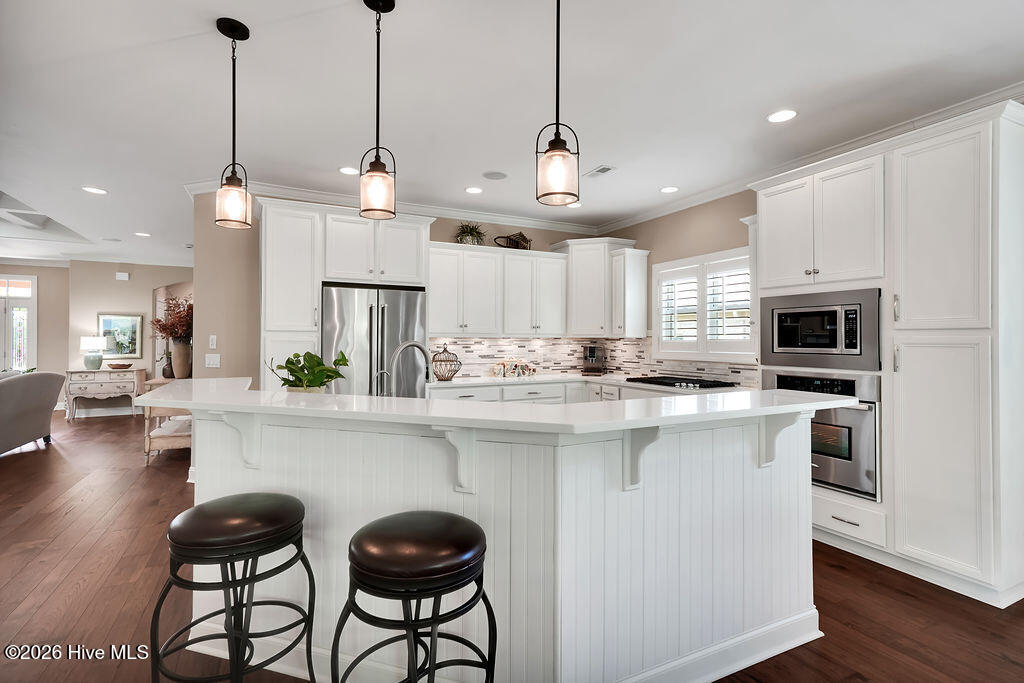 100562114 | Photo 13