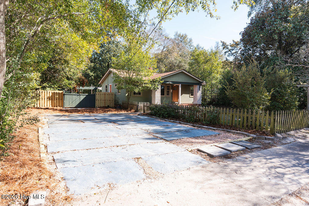 100554317 | Photo 44