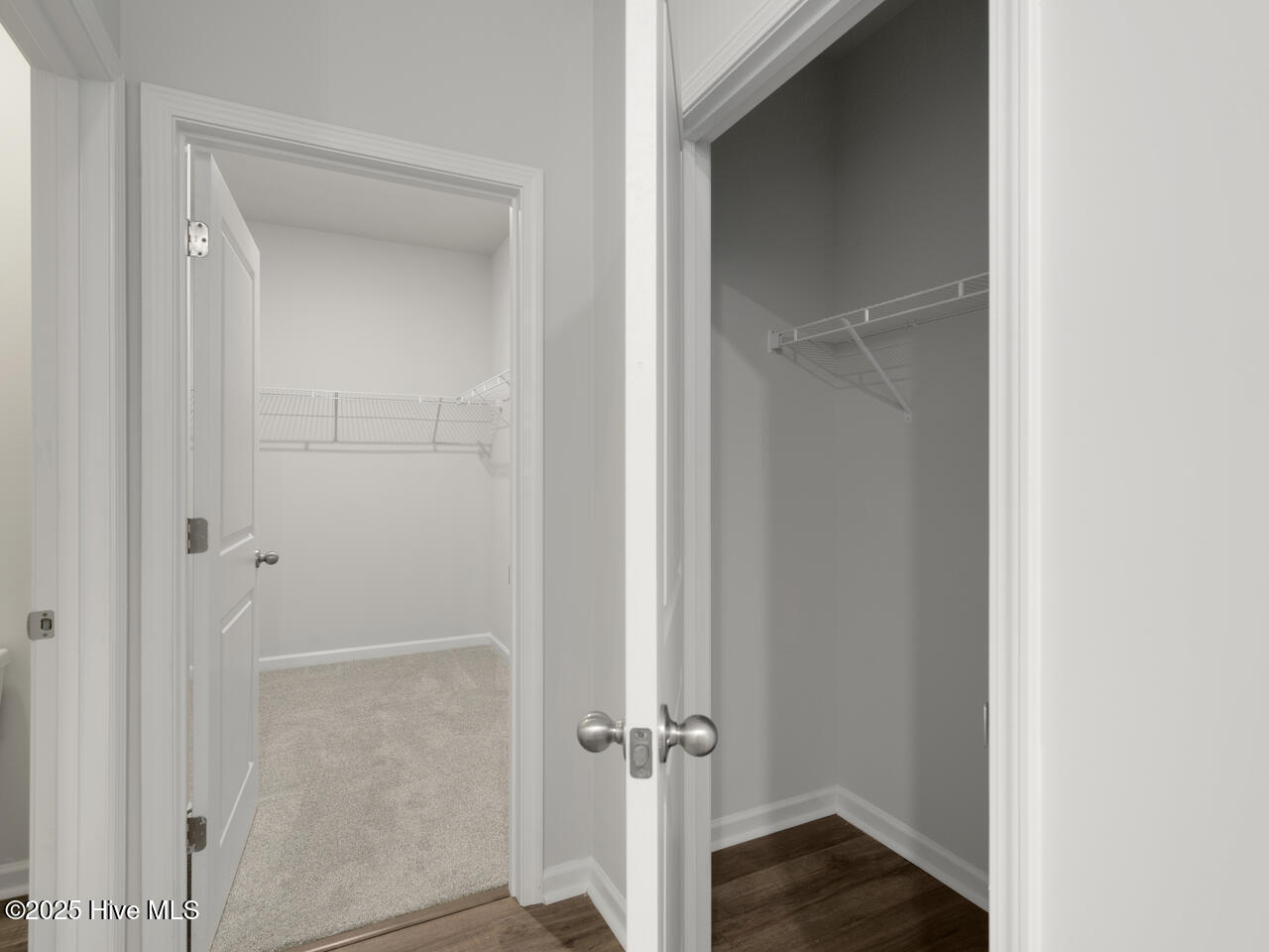 100563852 | Photo 18