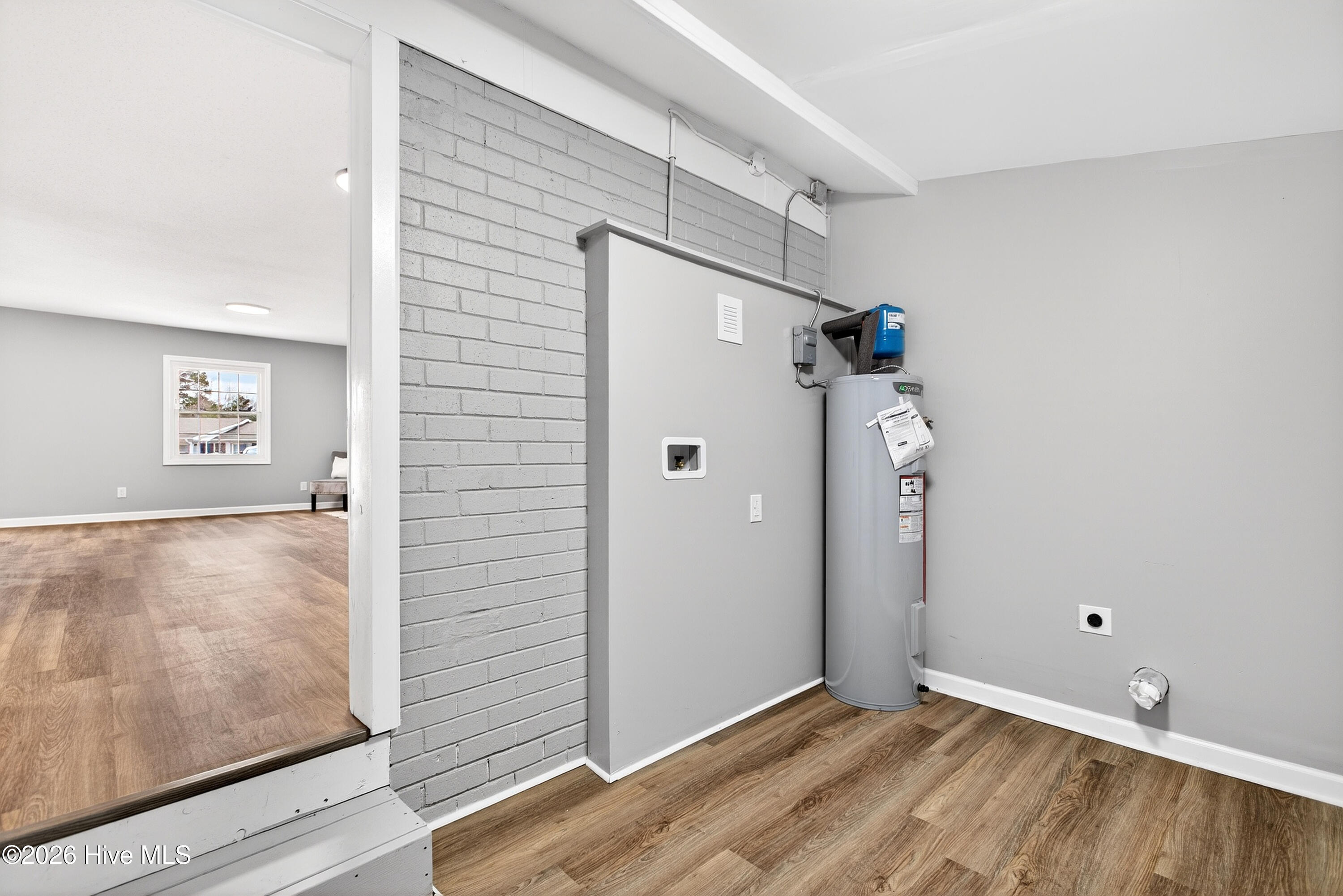 100551597 | Photo 33