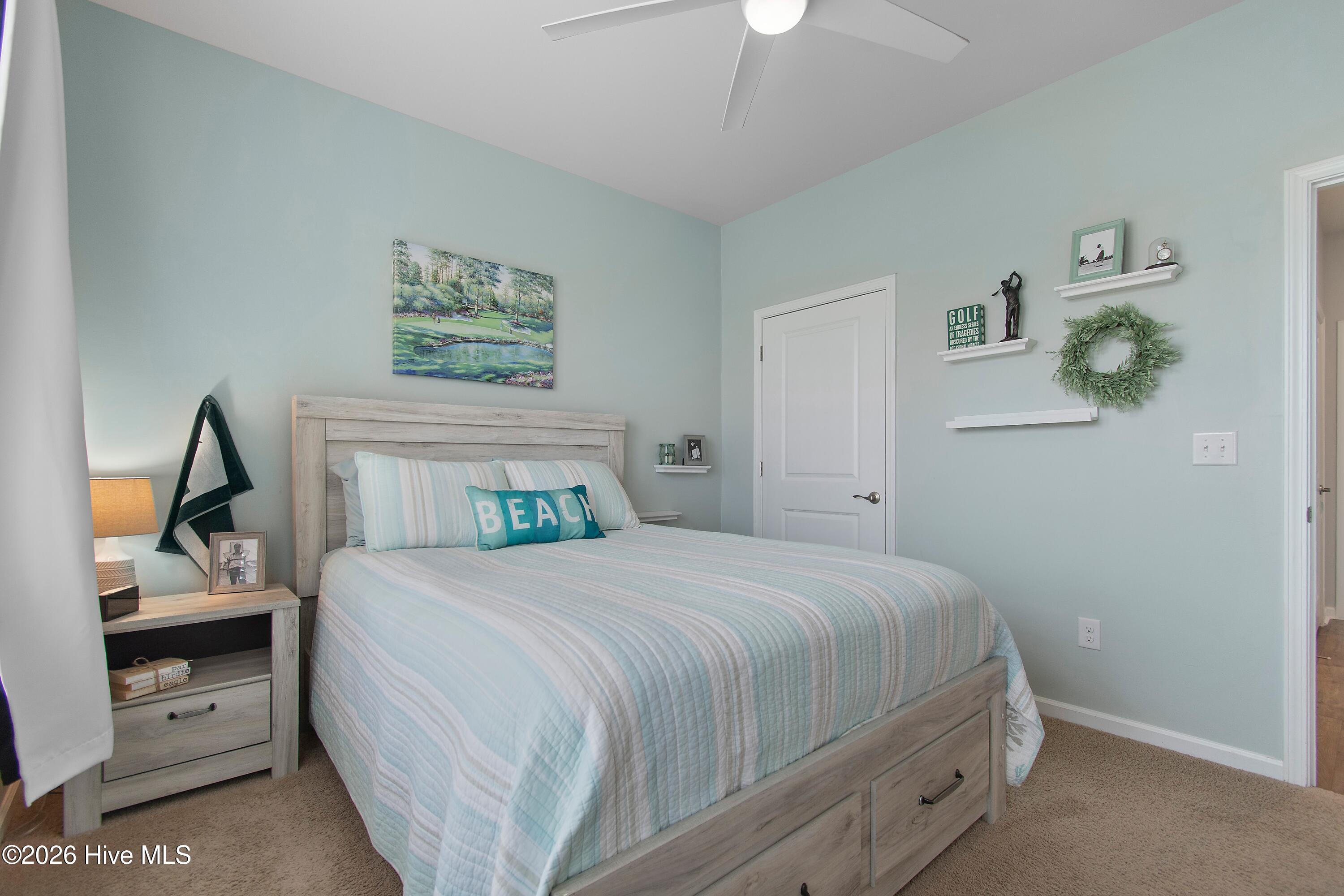 100555965 | Photo 25