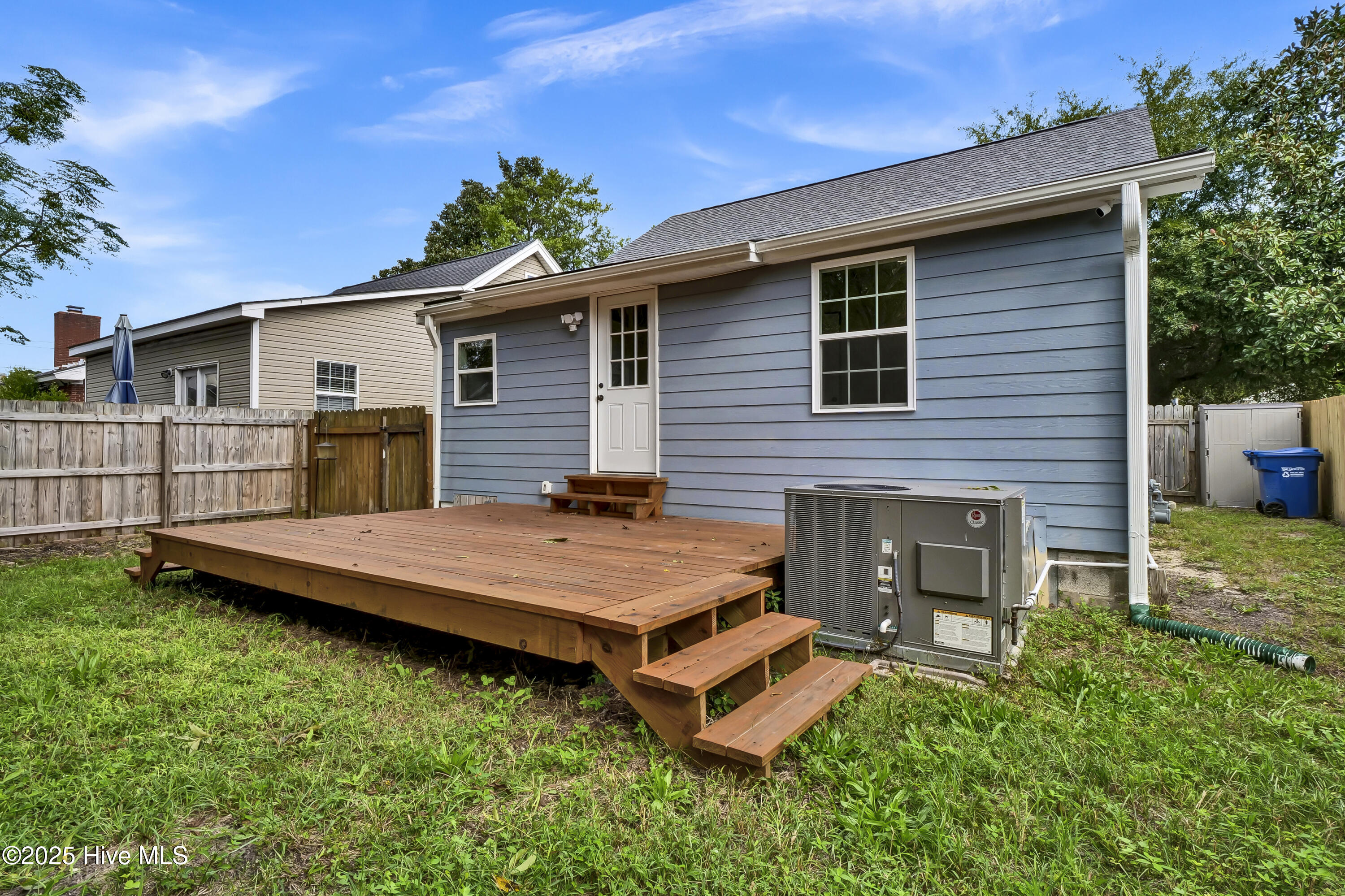 100556721 | Photo 27