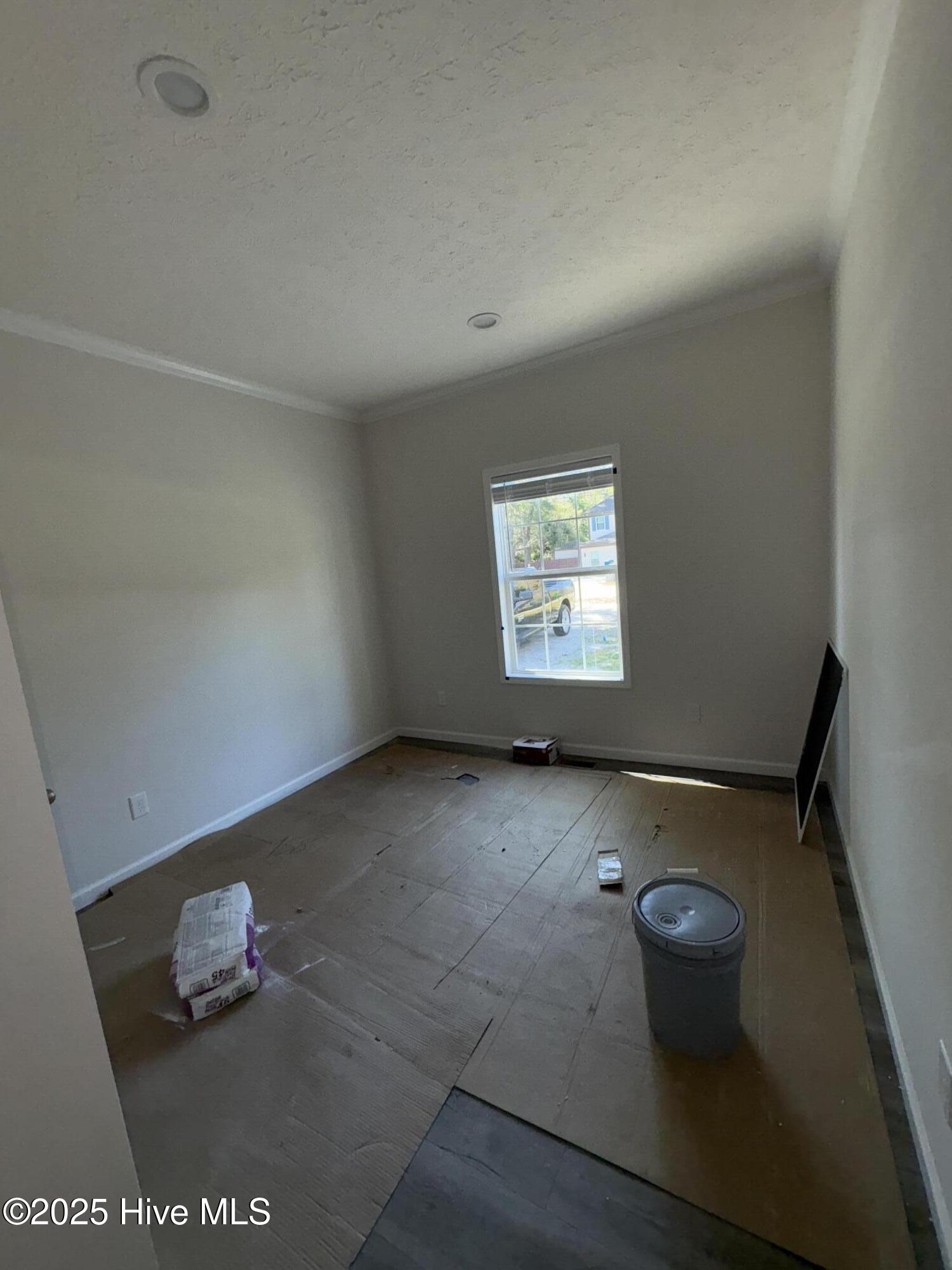 100532306 | Photo 14