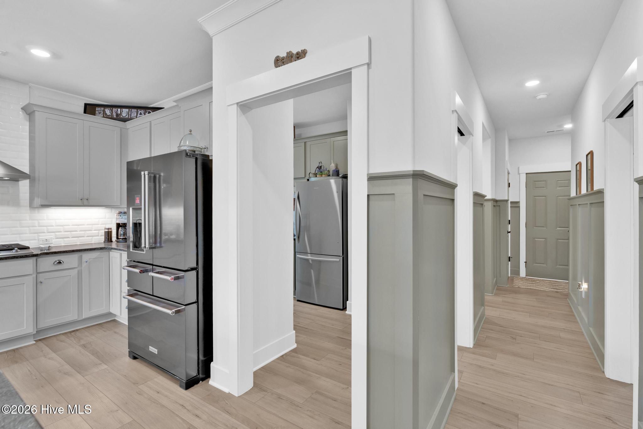 100561438 | Photo 17