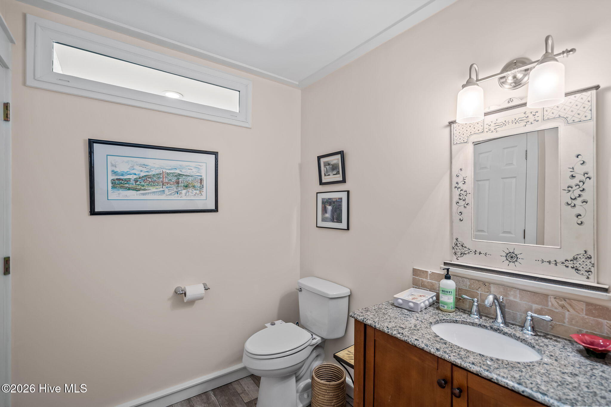 100555444 | Photo 40