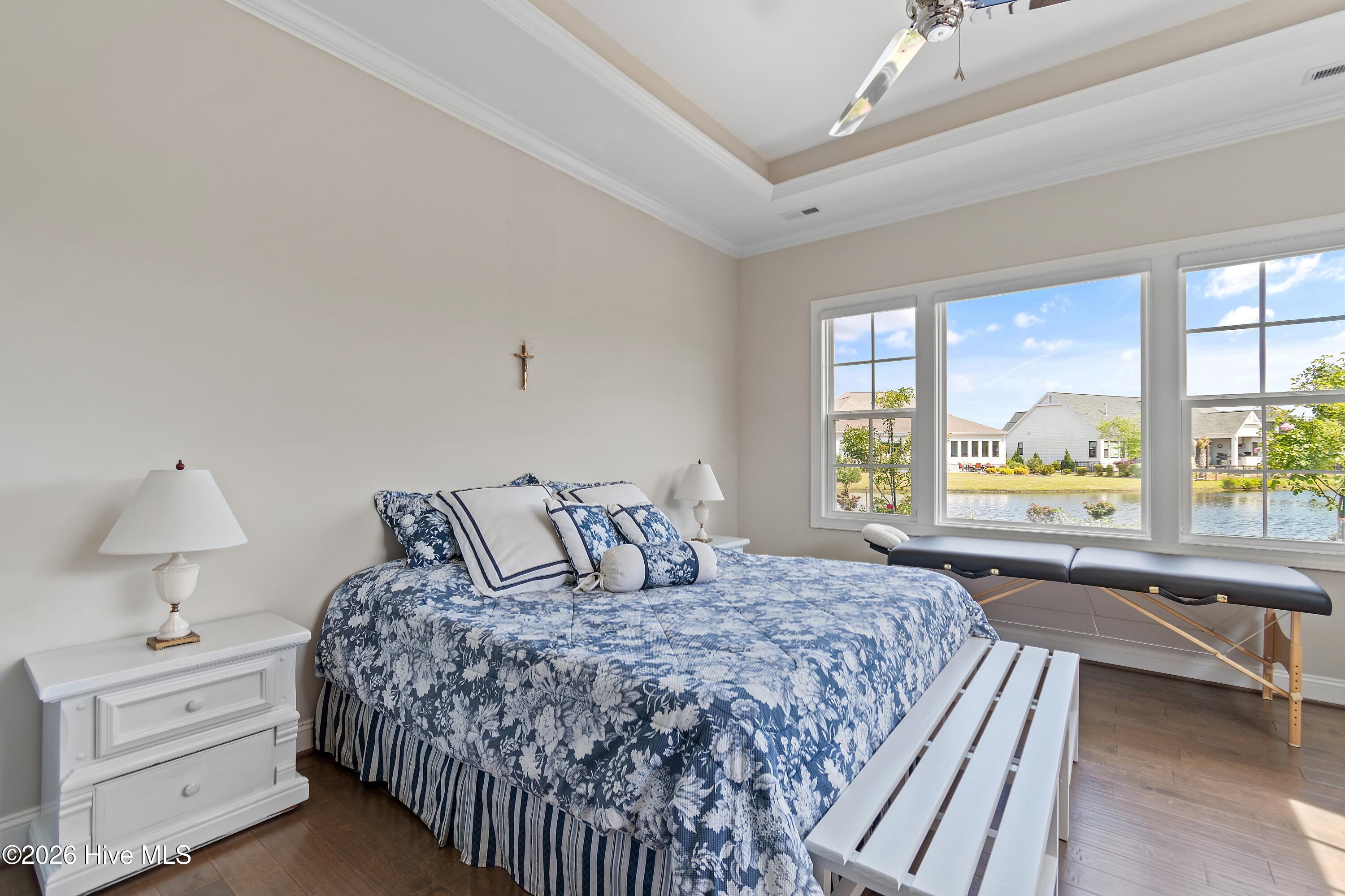 100560288 | Photo 90