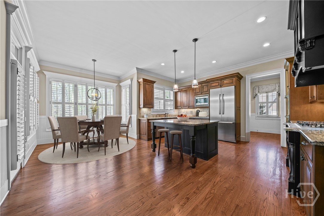 Virtually Staged Dining Room