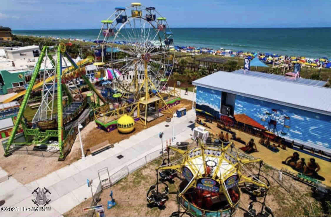 100542449 | Photo 44