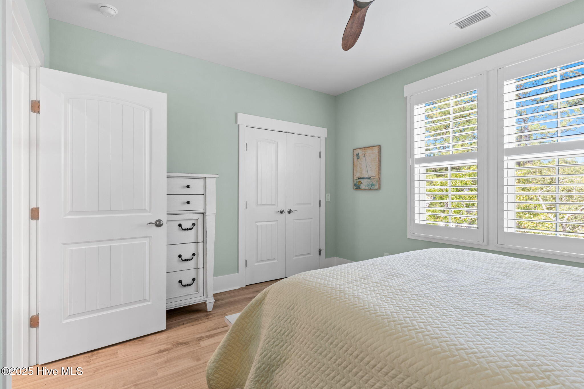 100516887 | Photo 49