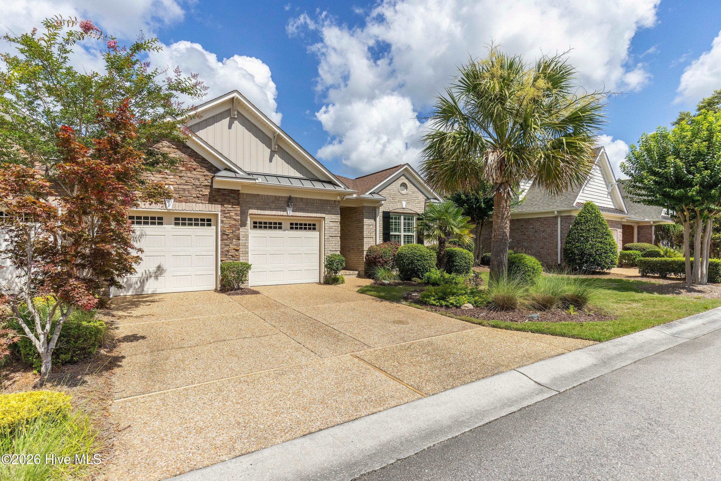 100551949 | Photo 21