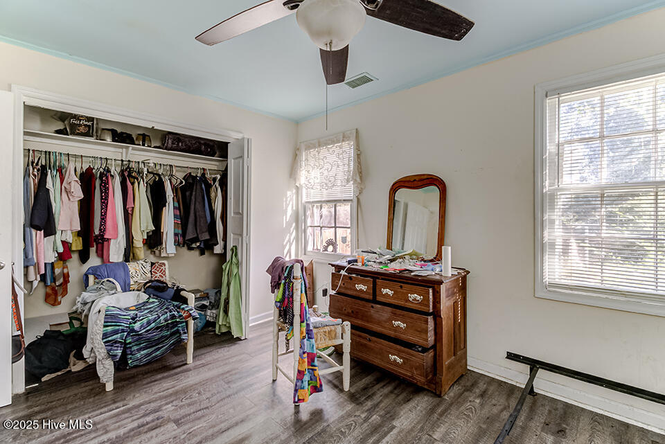 100541368 | Photo 18