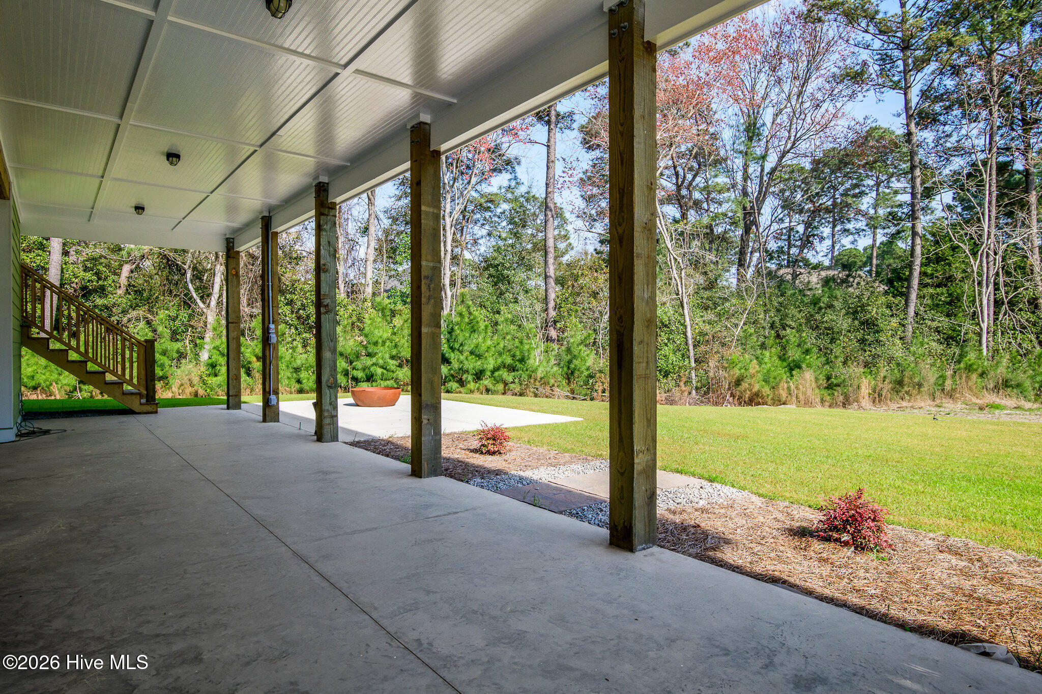 100517039 | Photo 51